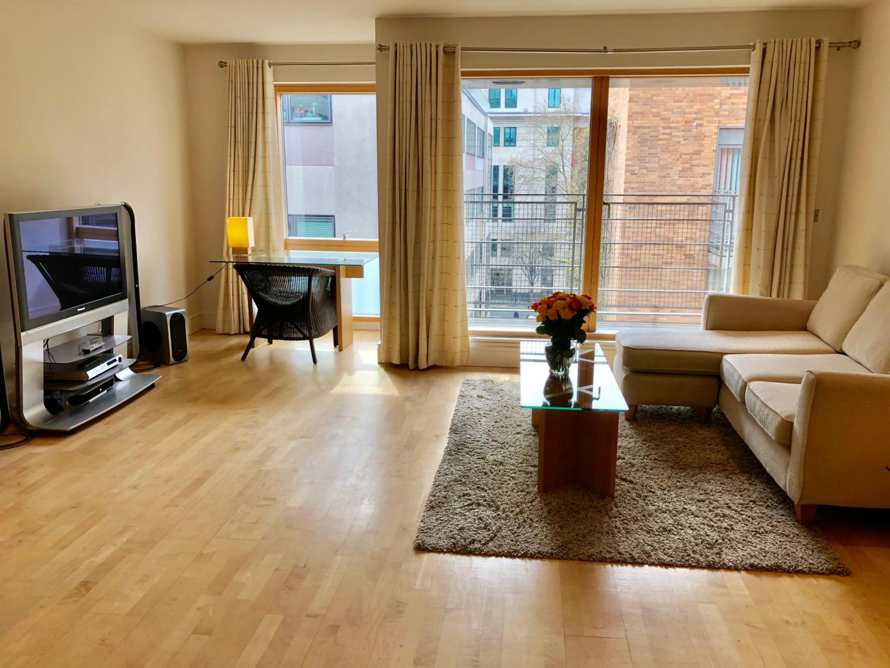 One-Bedroom Apartment photo 2
