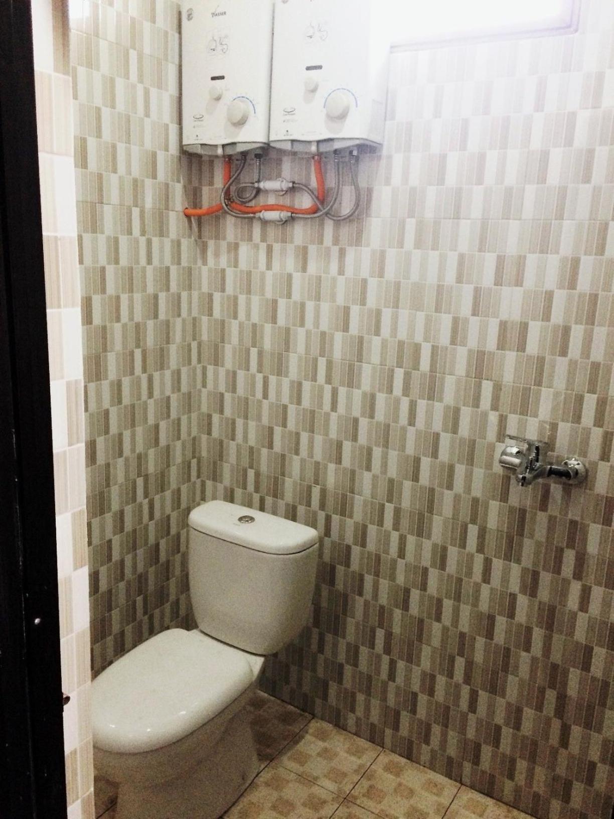 Quadruple Room with Shared Bathroom photo 3