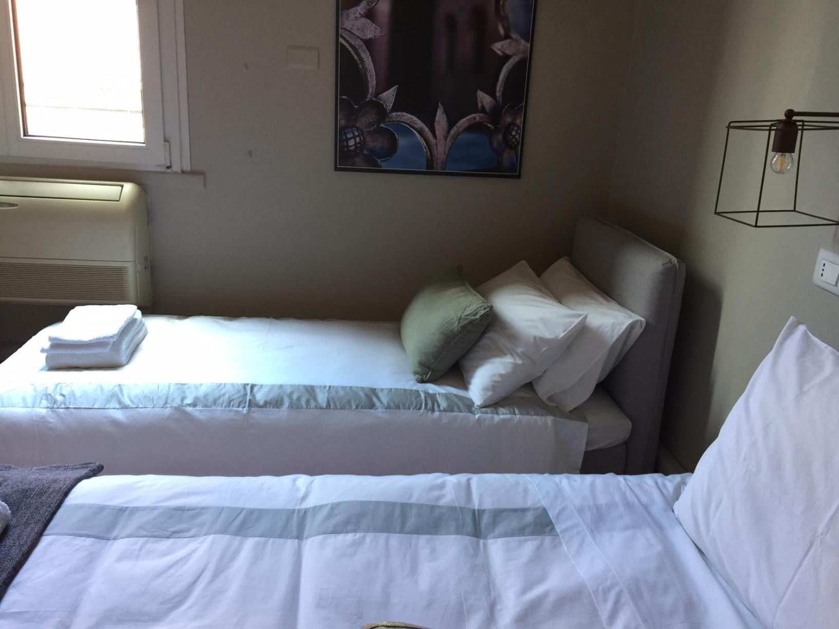 Deluxe Quadruple Room - Photo 27