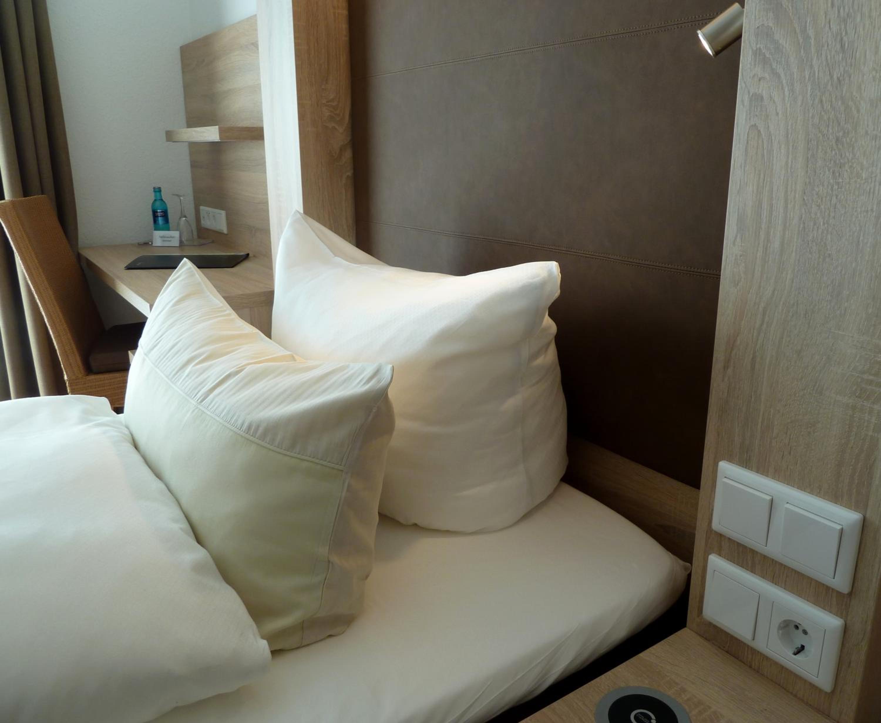 Premium Single Room photo 3