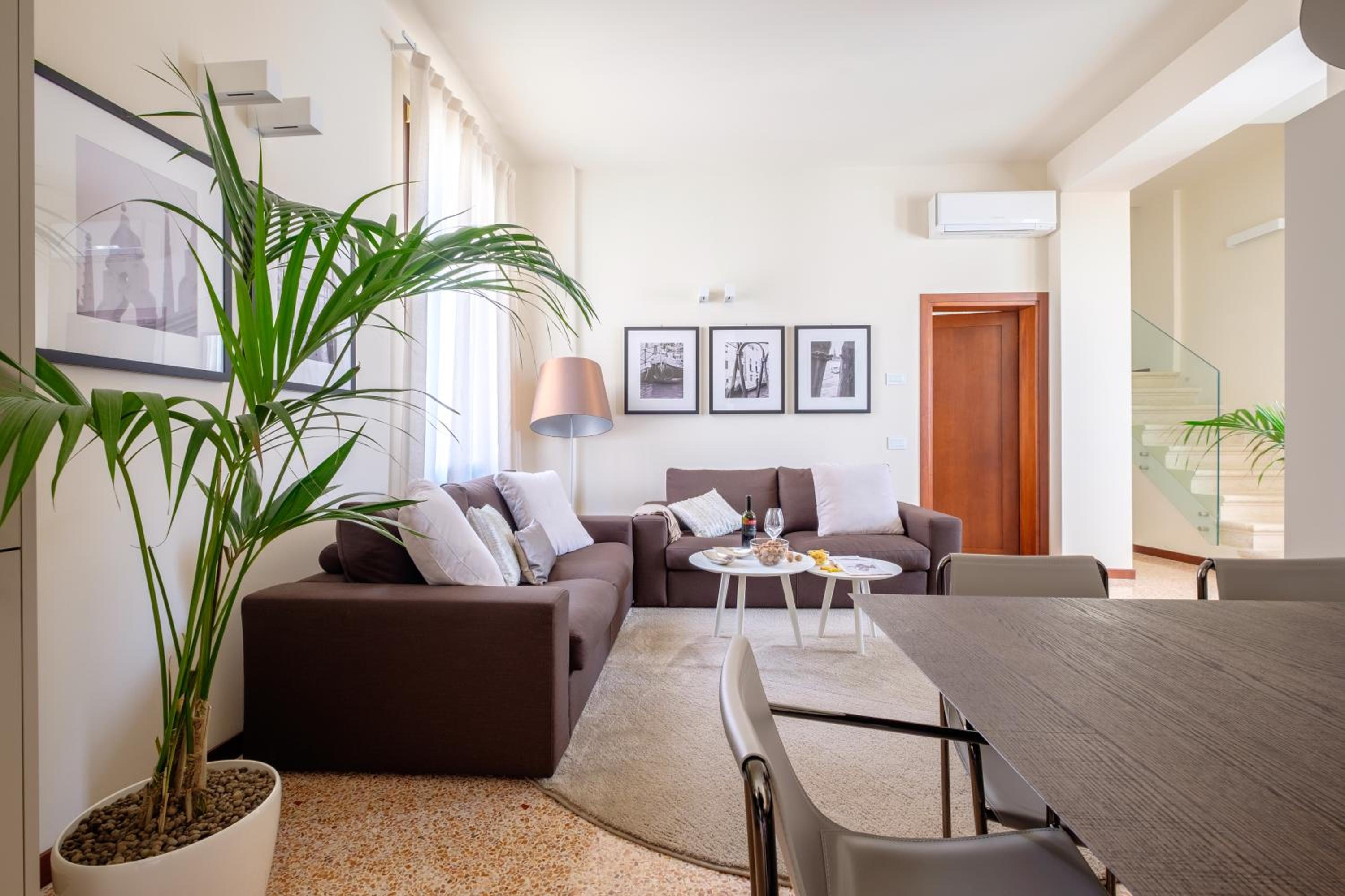 Three-Bedroom Apartment photo 1