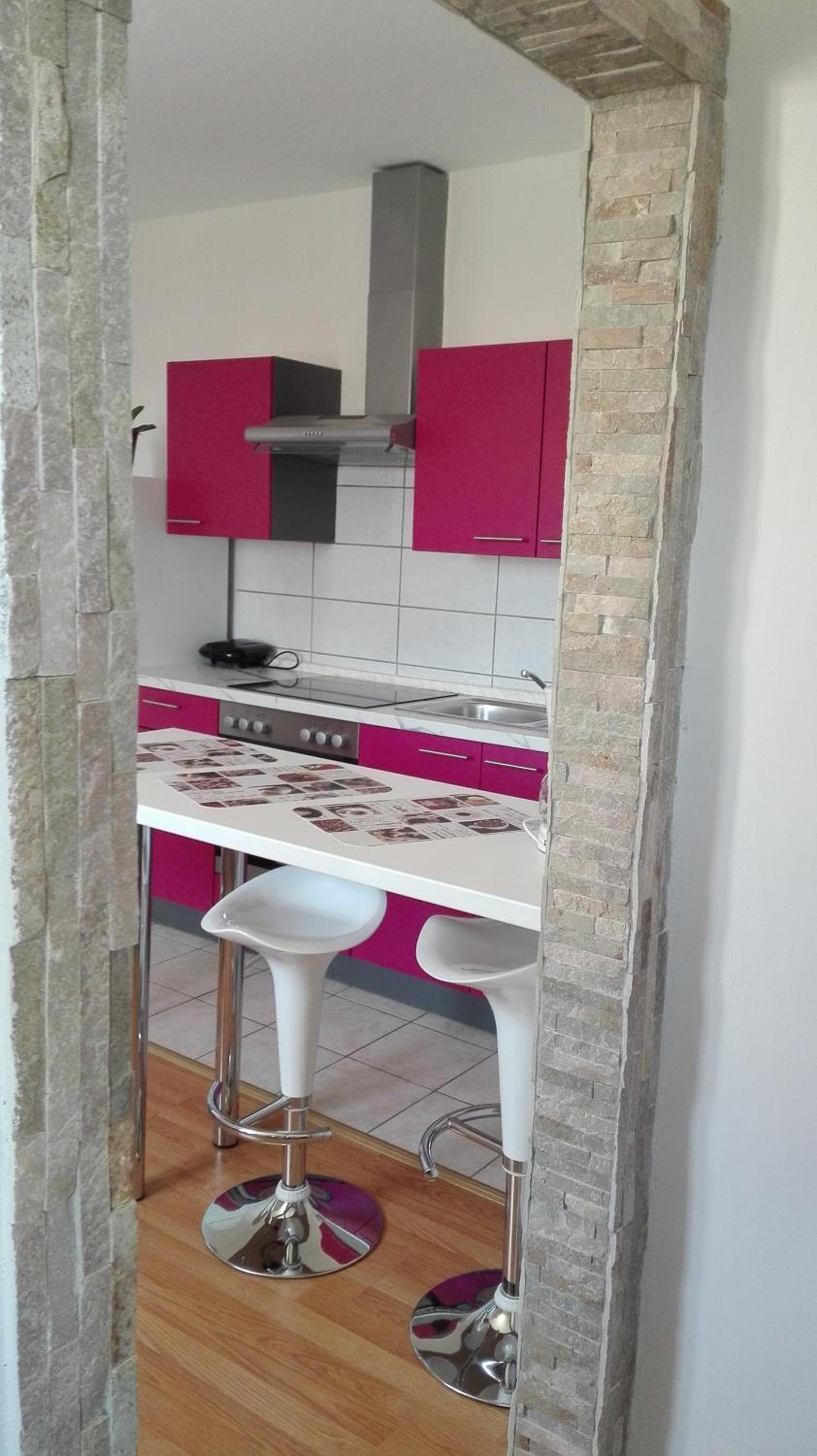 Apartment with Sea View - Photo 5