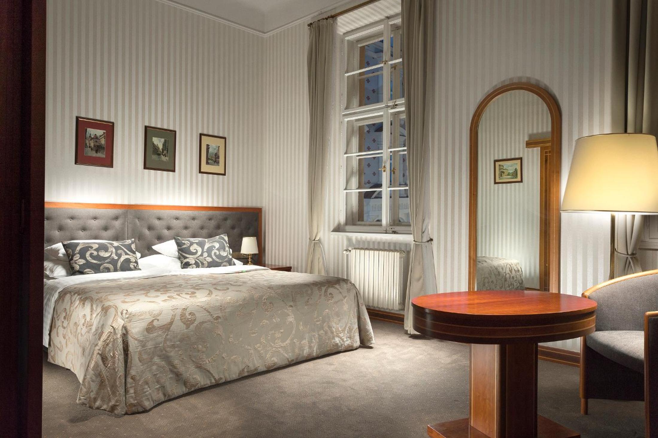Classic Double or Twin Room photo 2