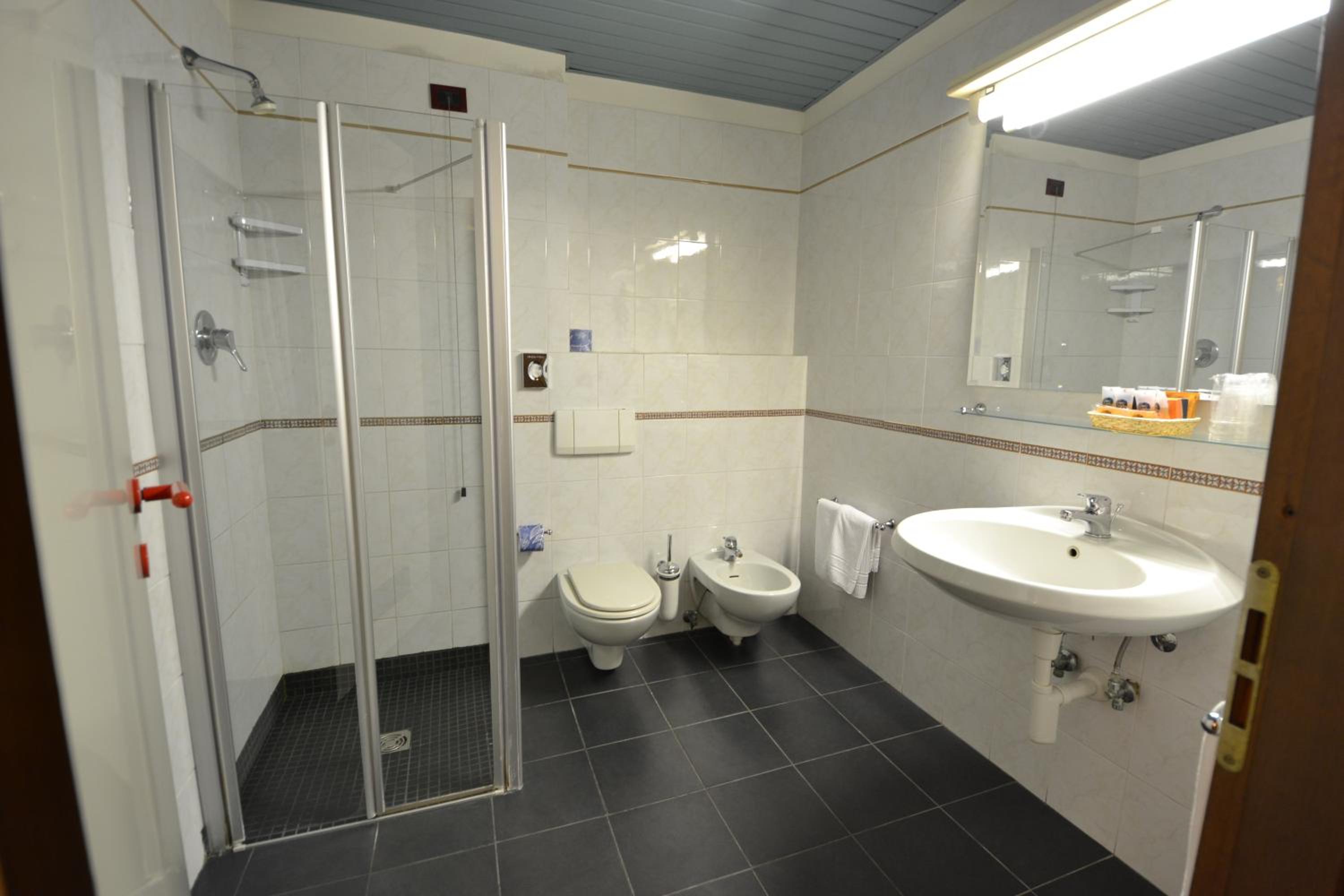 Triple Room - Photo 5