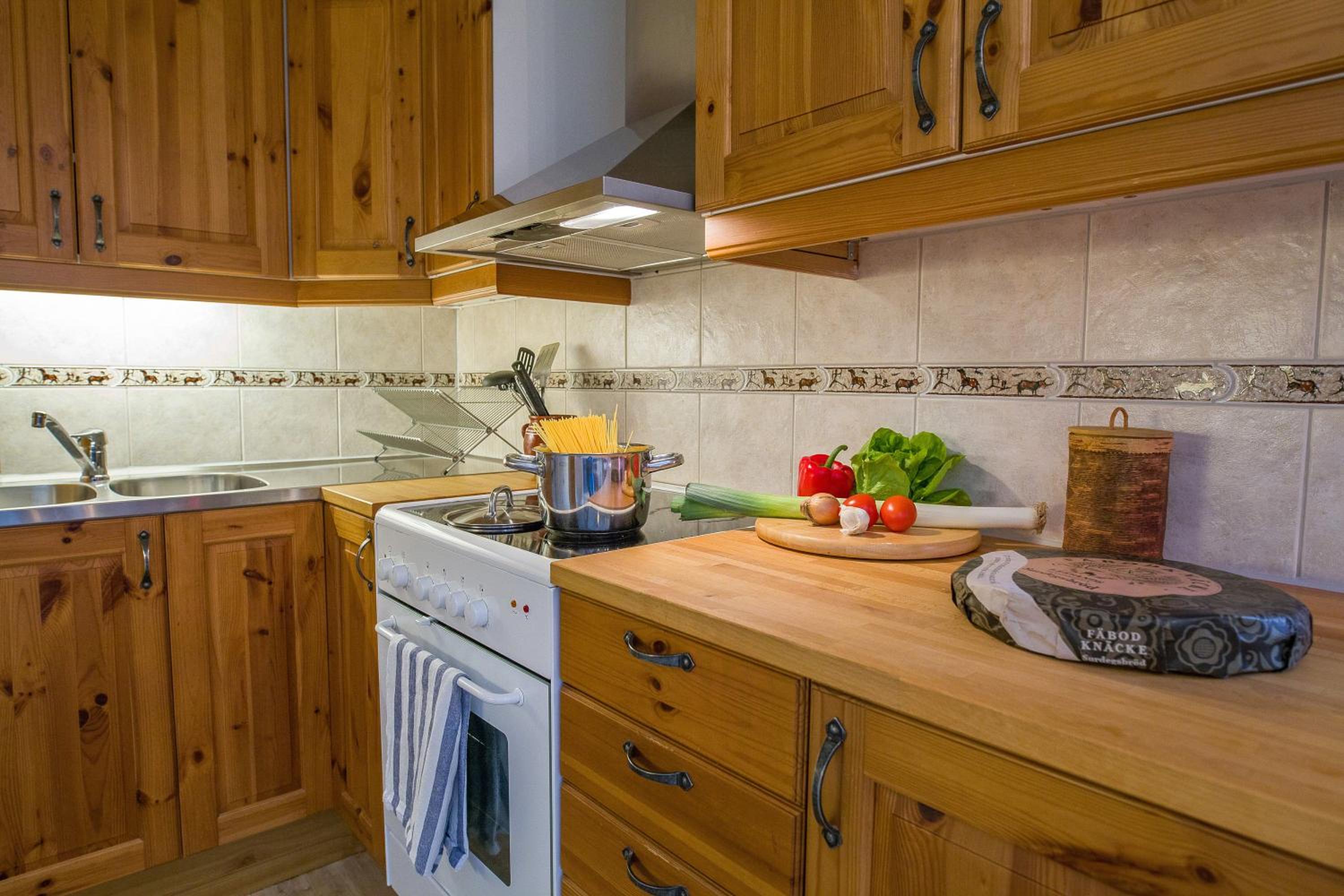 Studio - Split Level - Photo 25