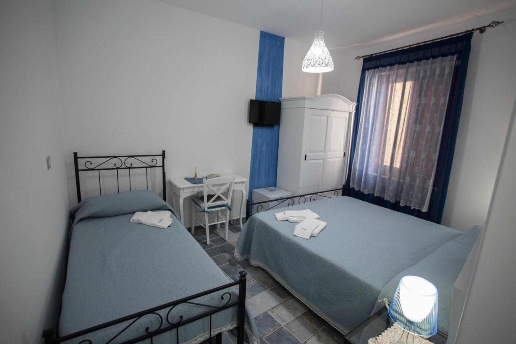 Classic Triple Room photo 1