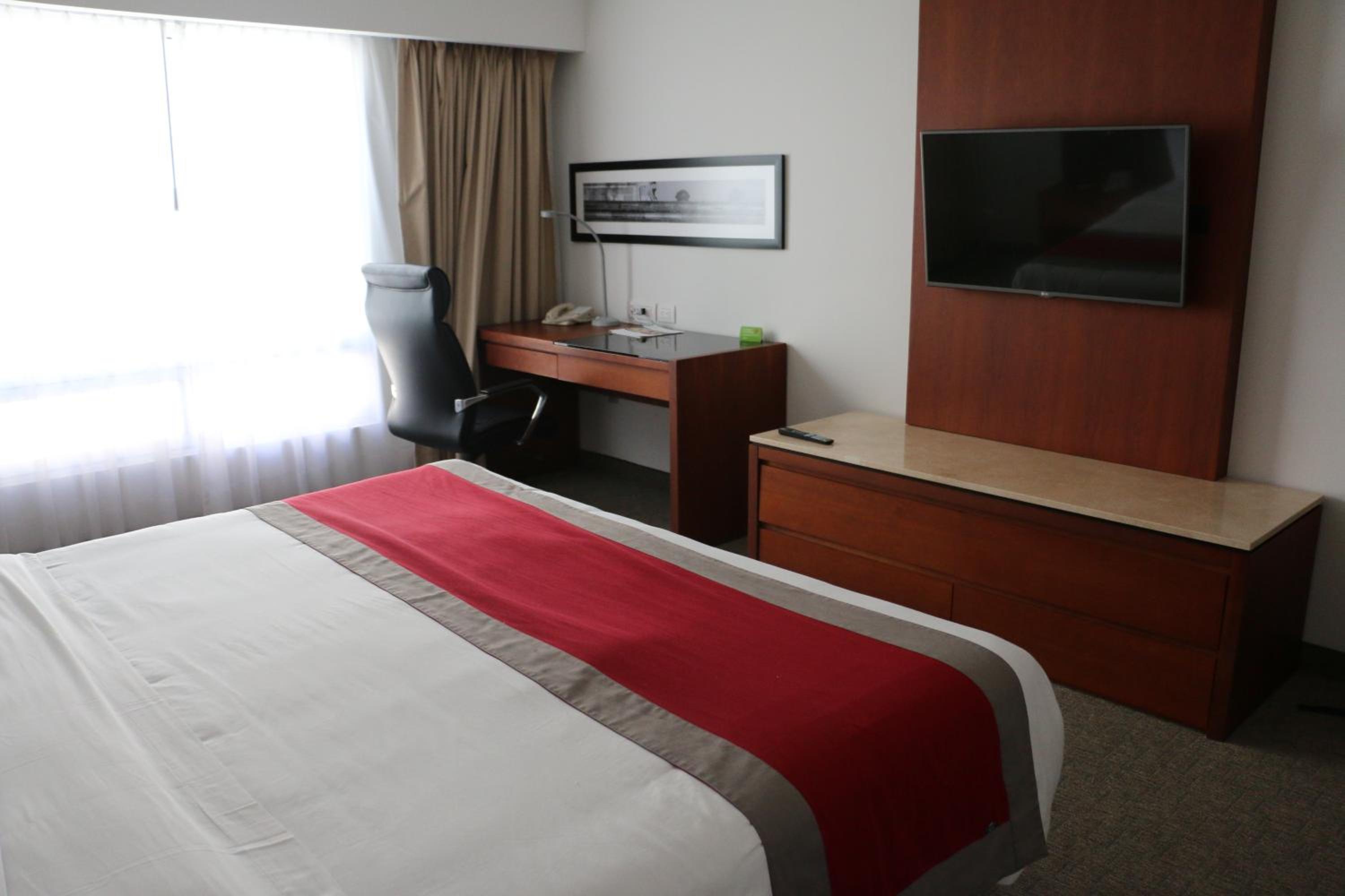 Business King Room - Photo 5