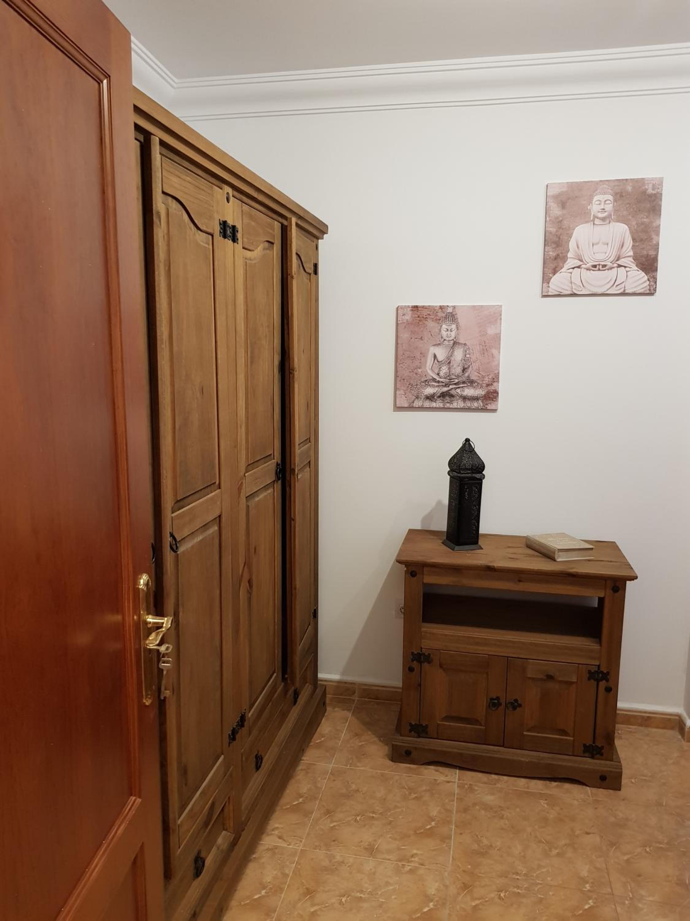 Apartment photo 2