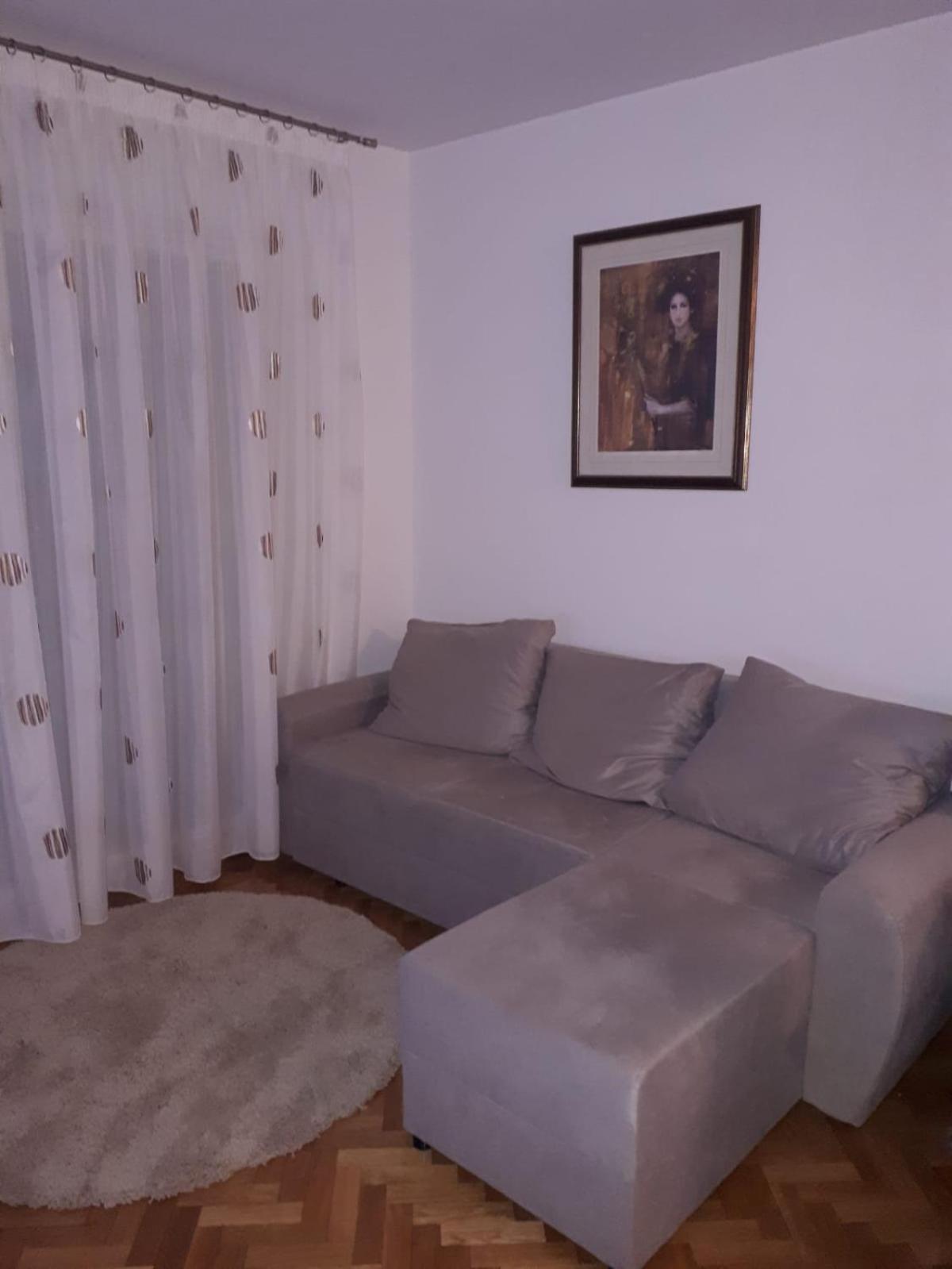 Apartment photo 1