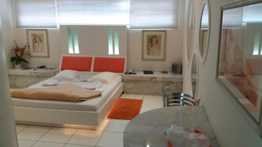 Deluxe Suite - Photo 2