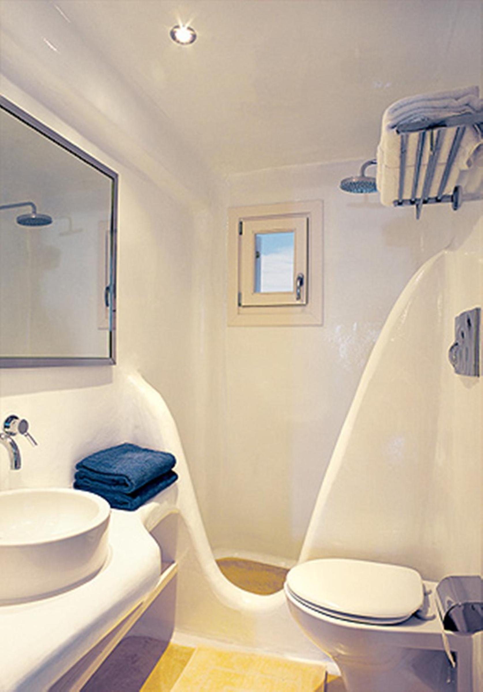 Standard Double Room - Photo 3