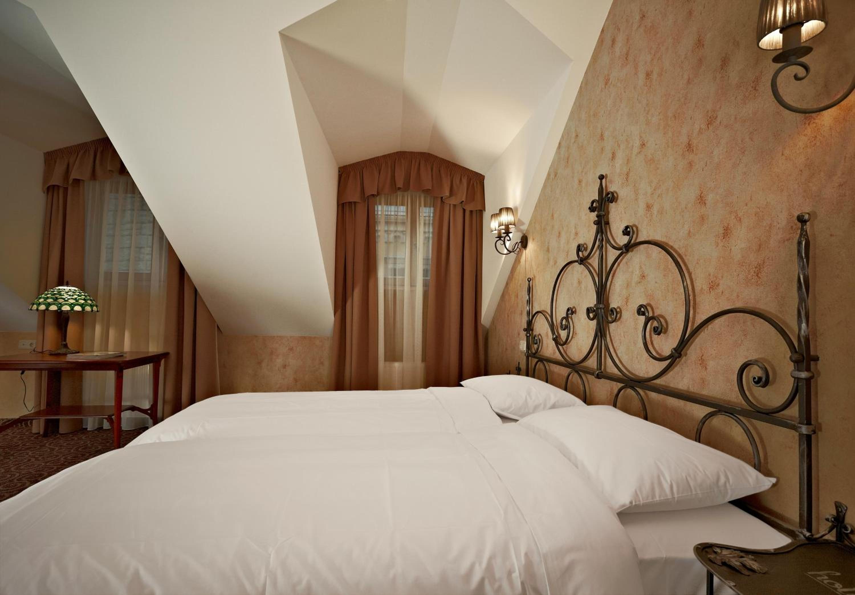 Standard Double Room - Photo 1