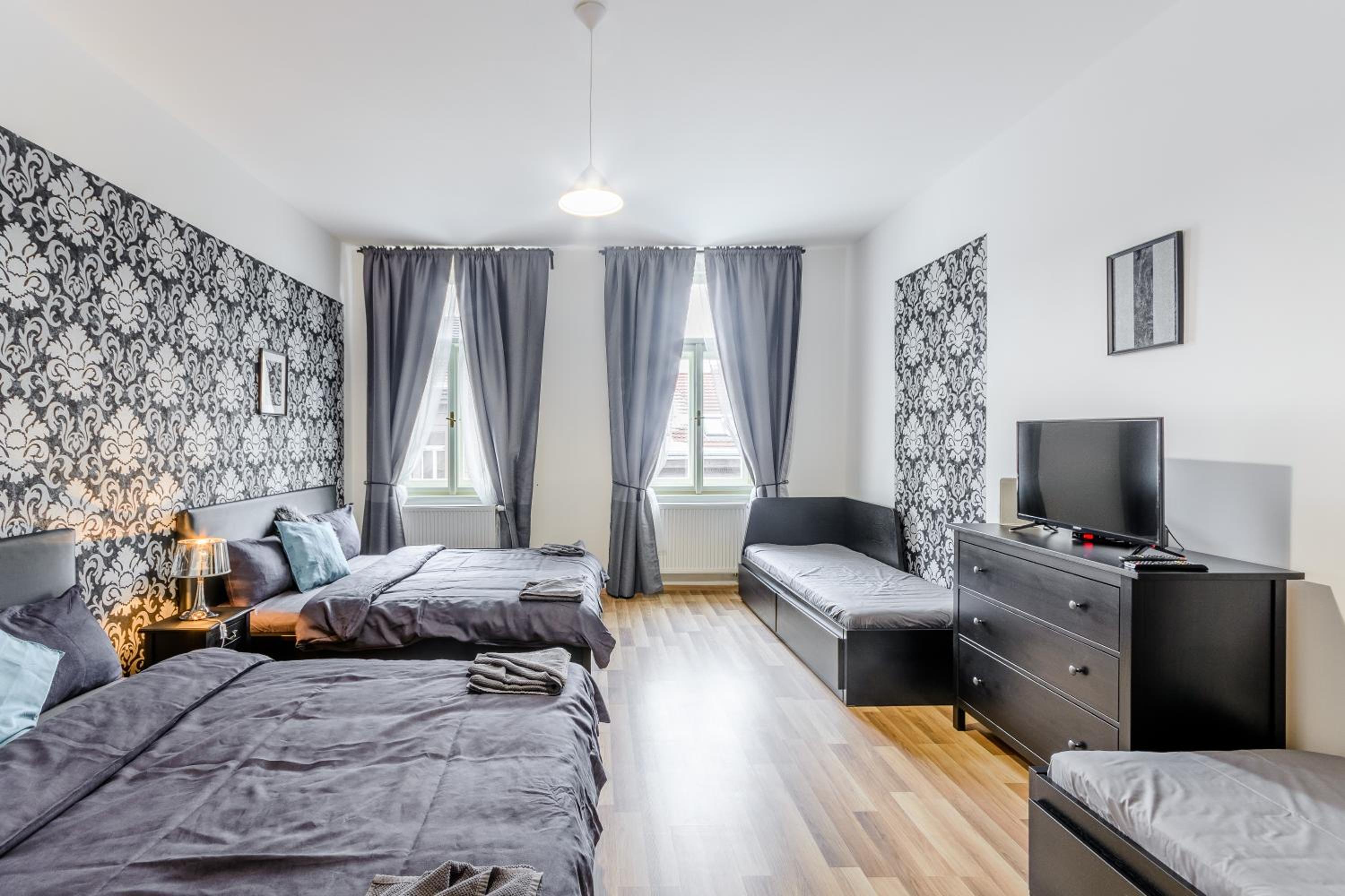 Two-Bedroom Apartment with Terrace (11 Adults)