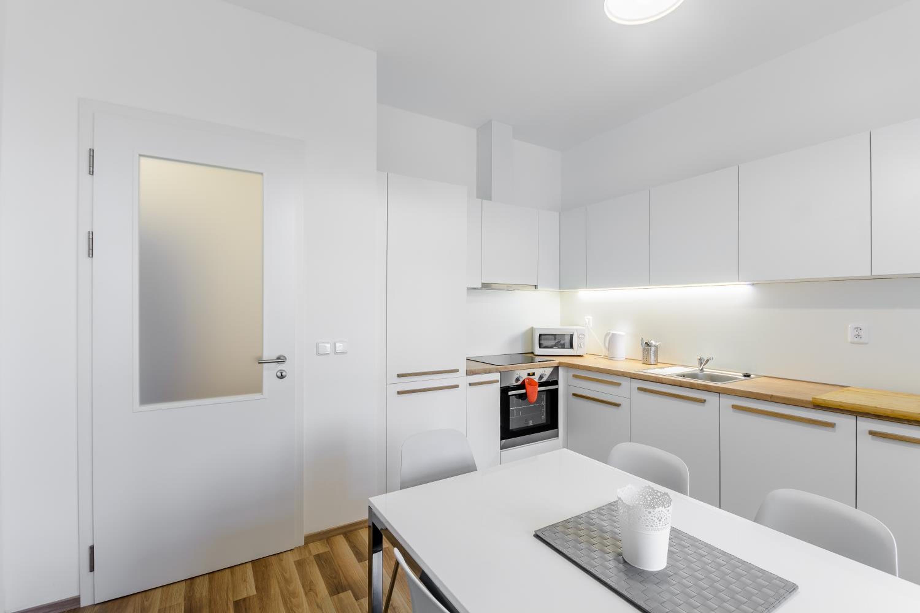 Three-Bedroom Apartment (8 Adults)