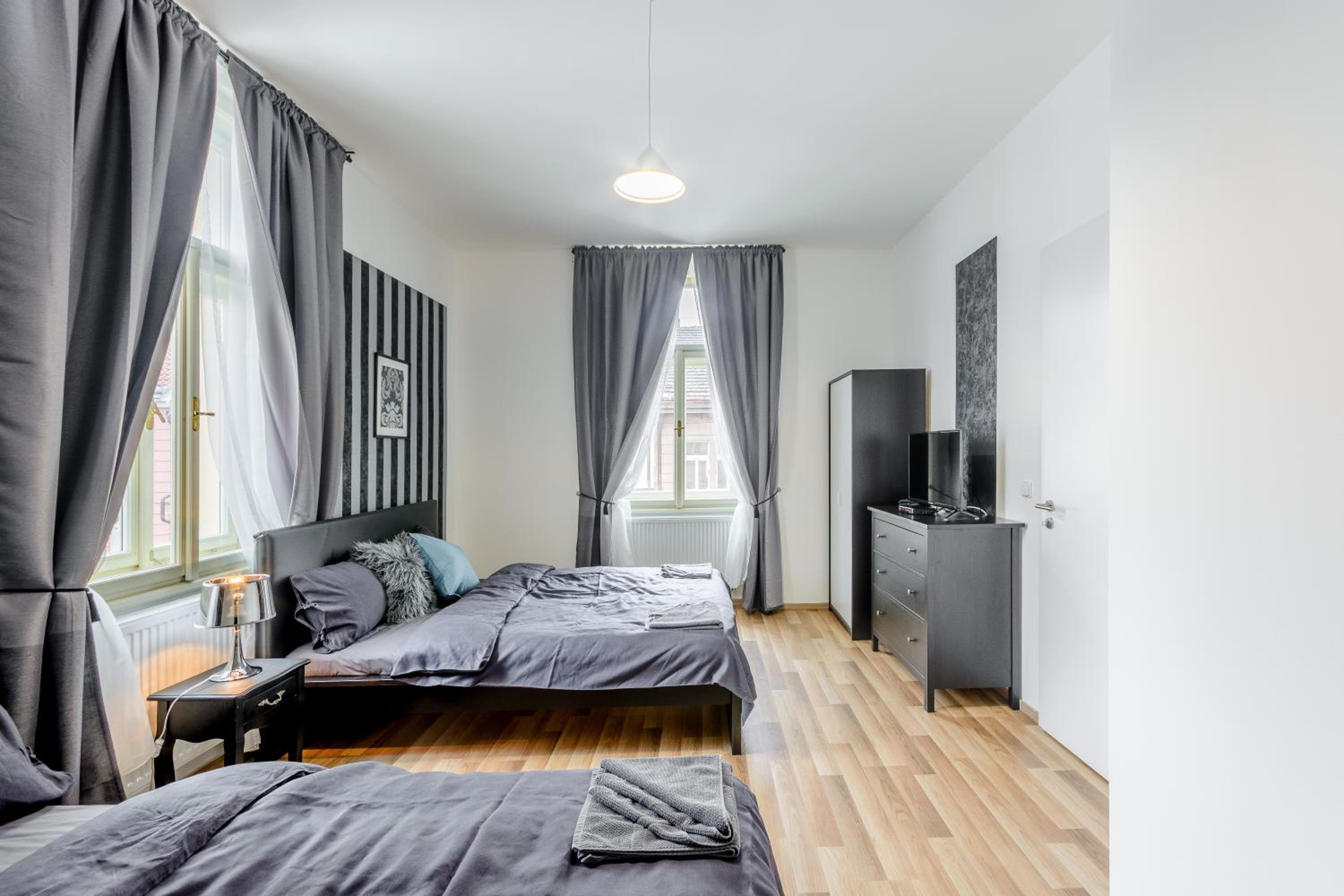 Three-Bedroom Apartment with Balcony (11 Adults)