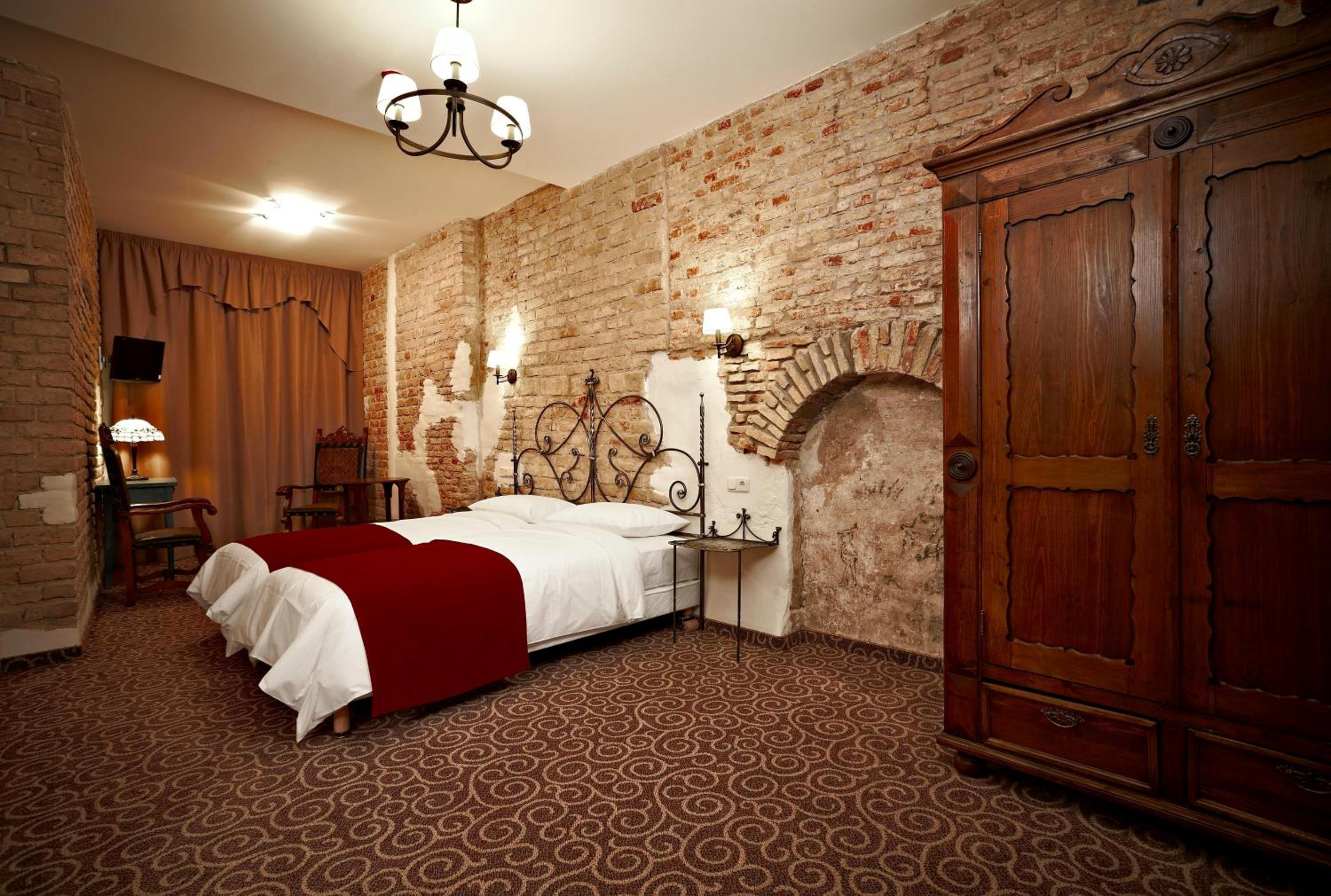 Superior Double or Twin Room - Photo 1
