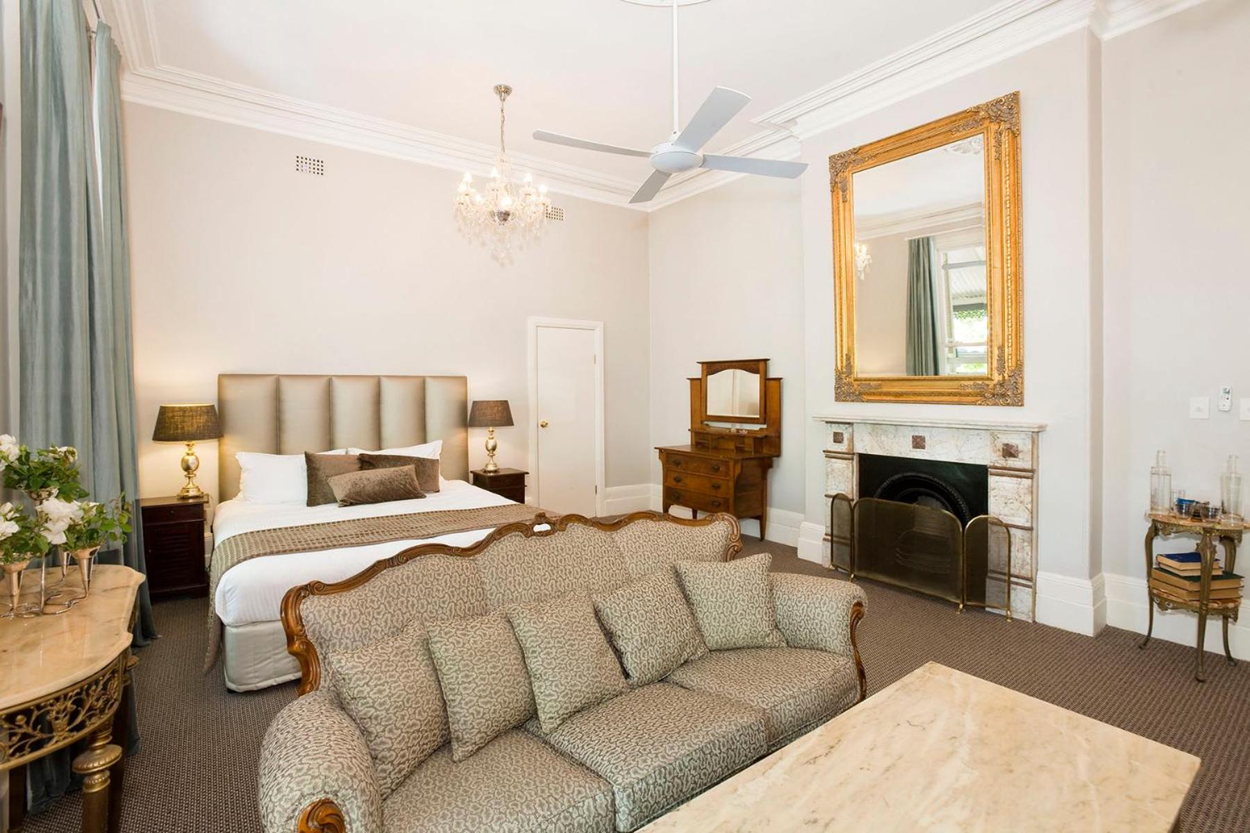 Superior King Suite
