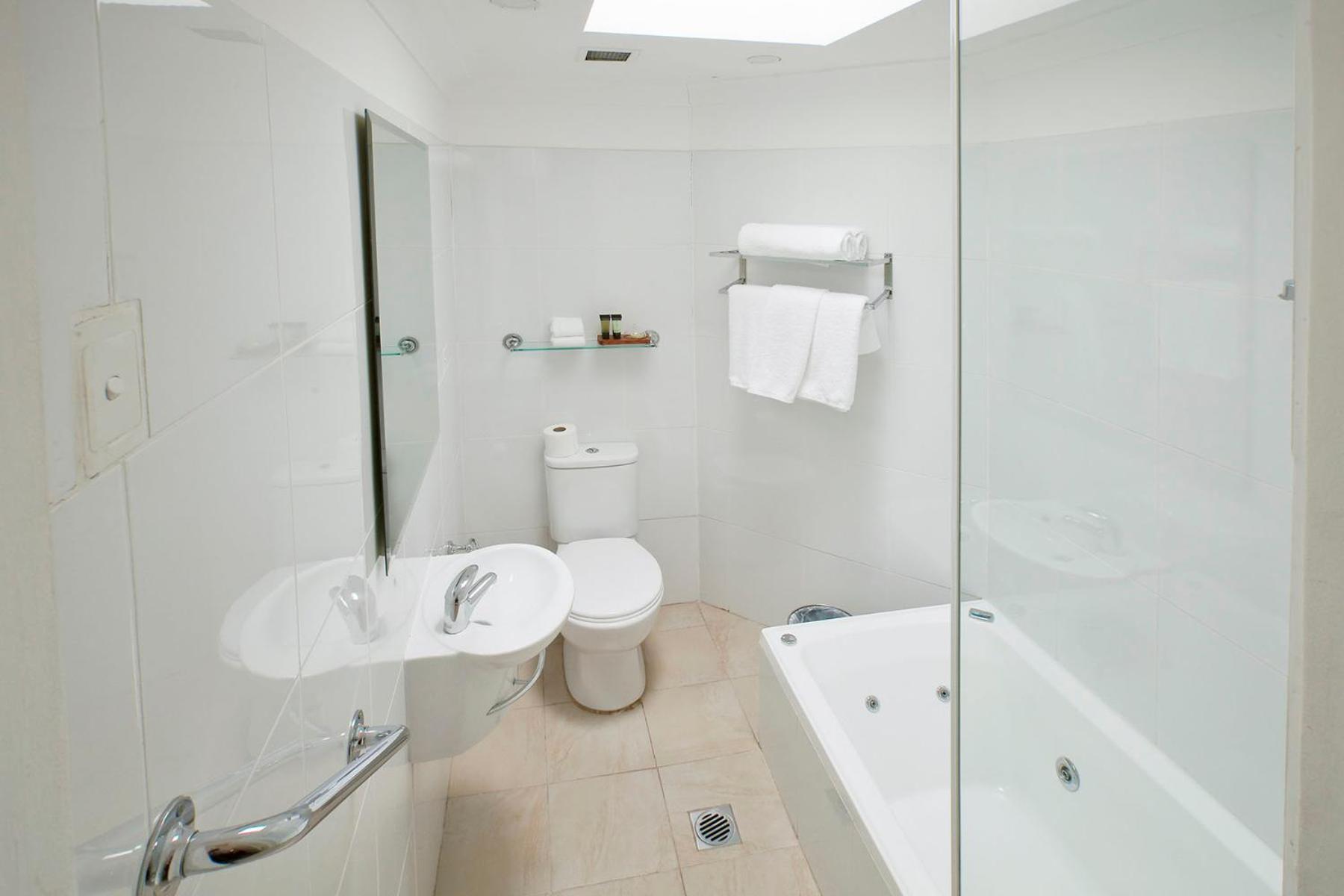 Superior King Suite