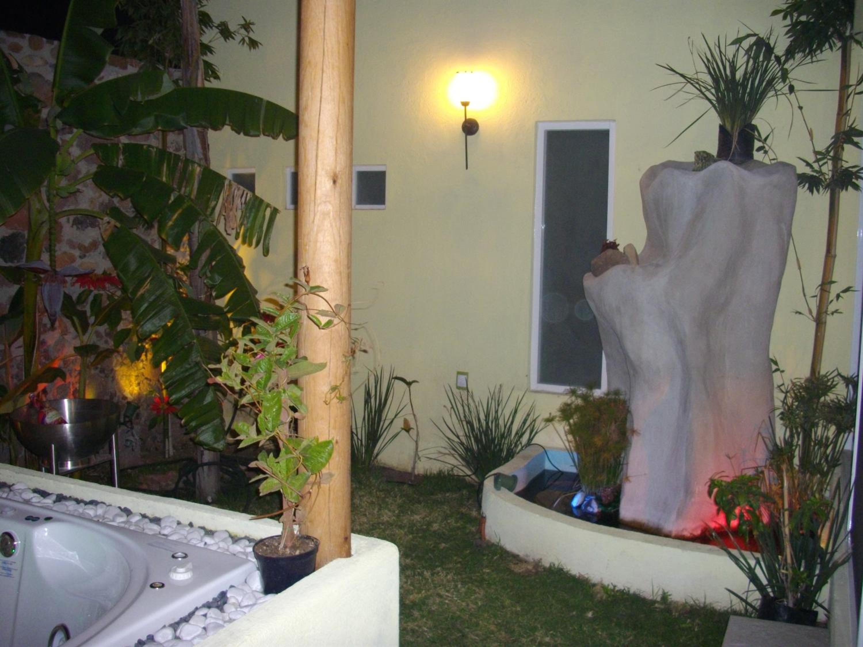 Villa with Private Pool - Photo 19