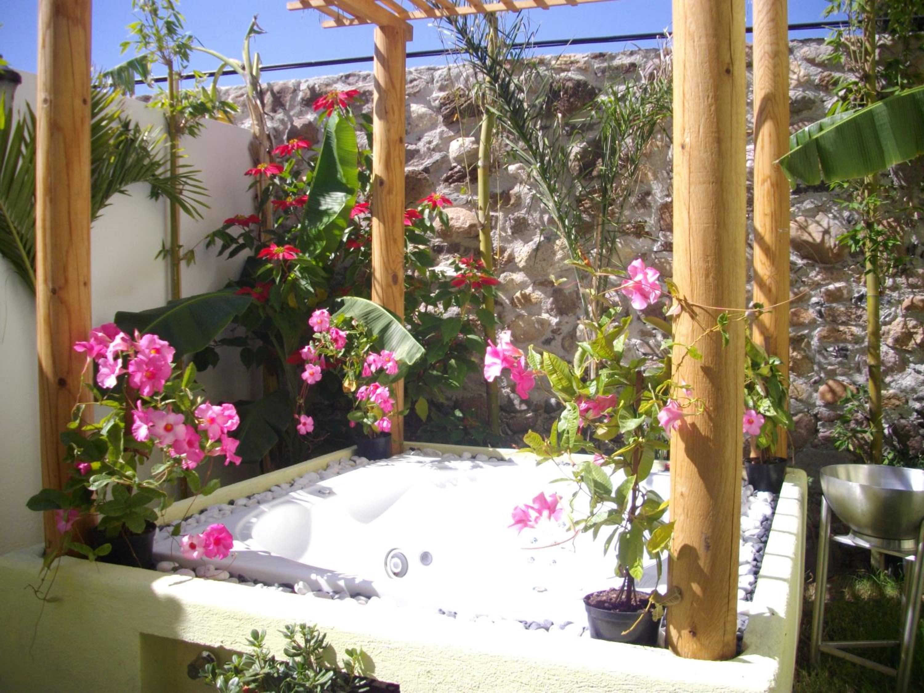 Villa with Private Pool - Photo 21