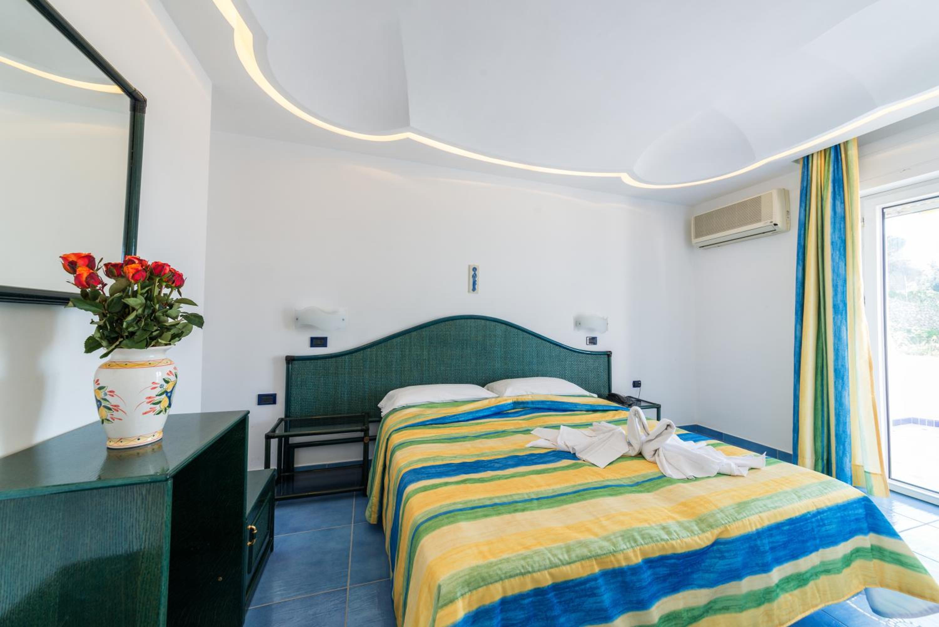 Studio with Sea View (2 Adults)