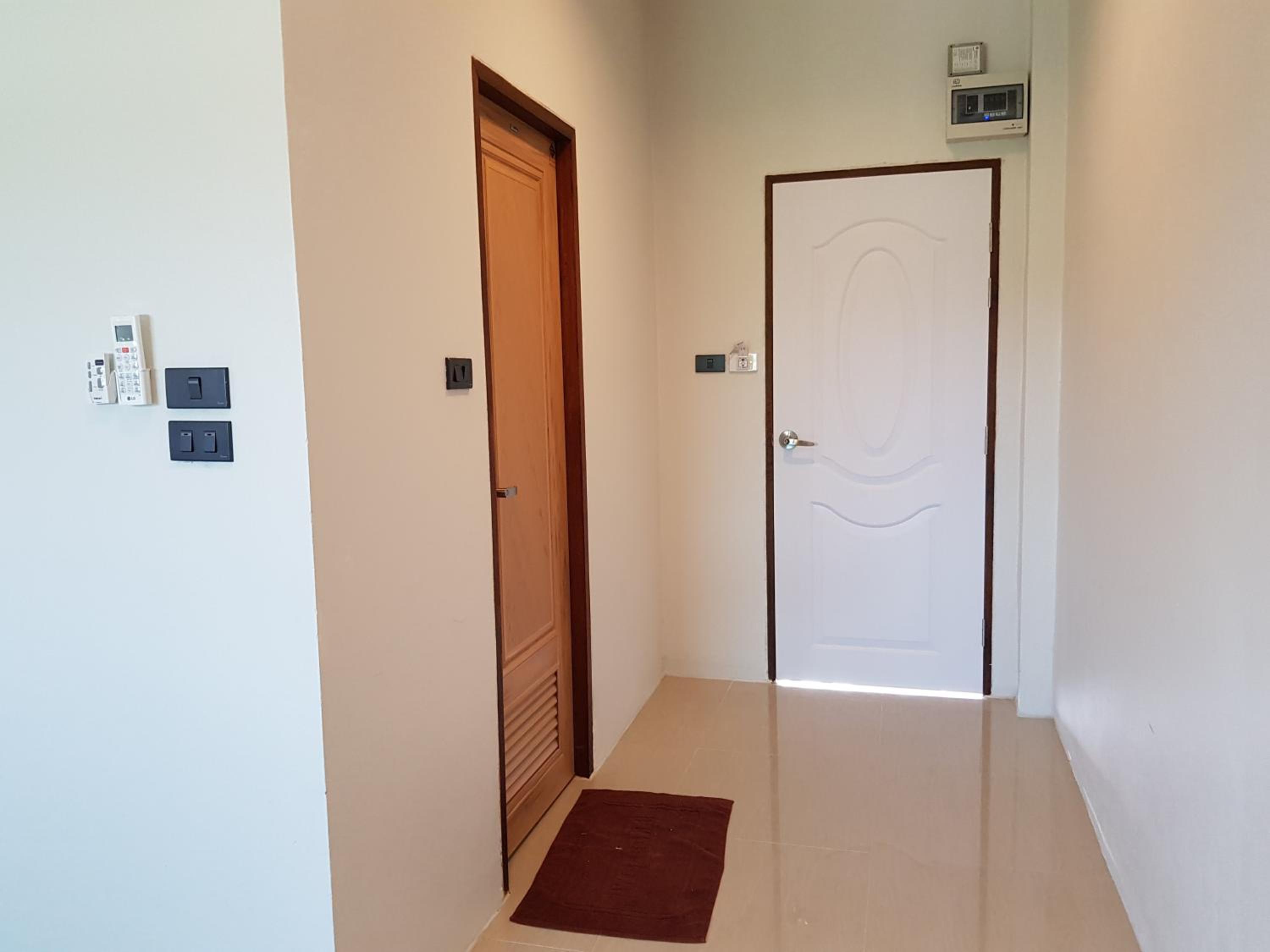 Standard Twin Room - Photo 3