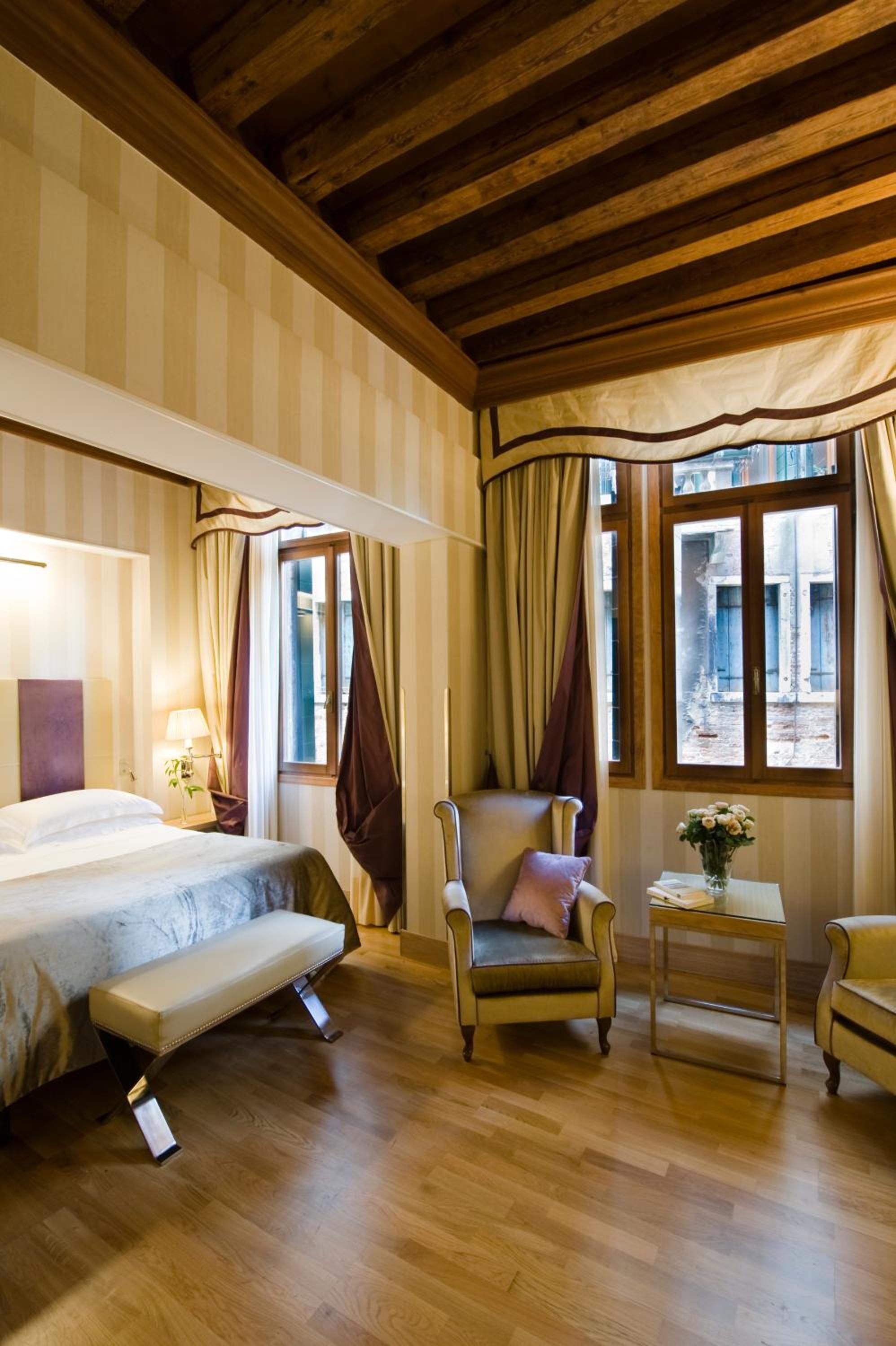 Junior Suite - Photo 1