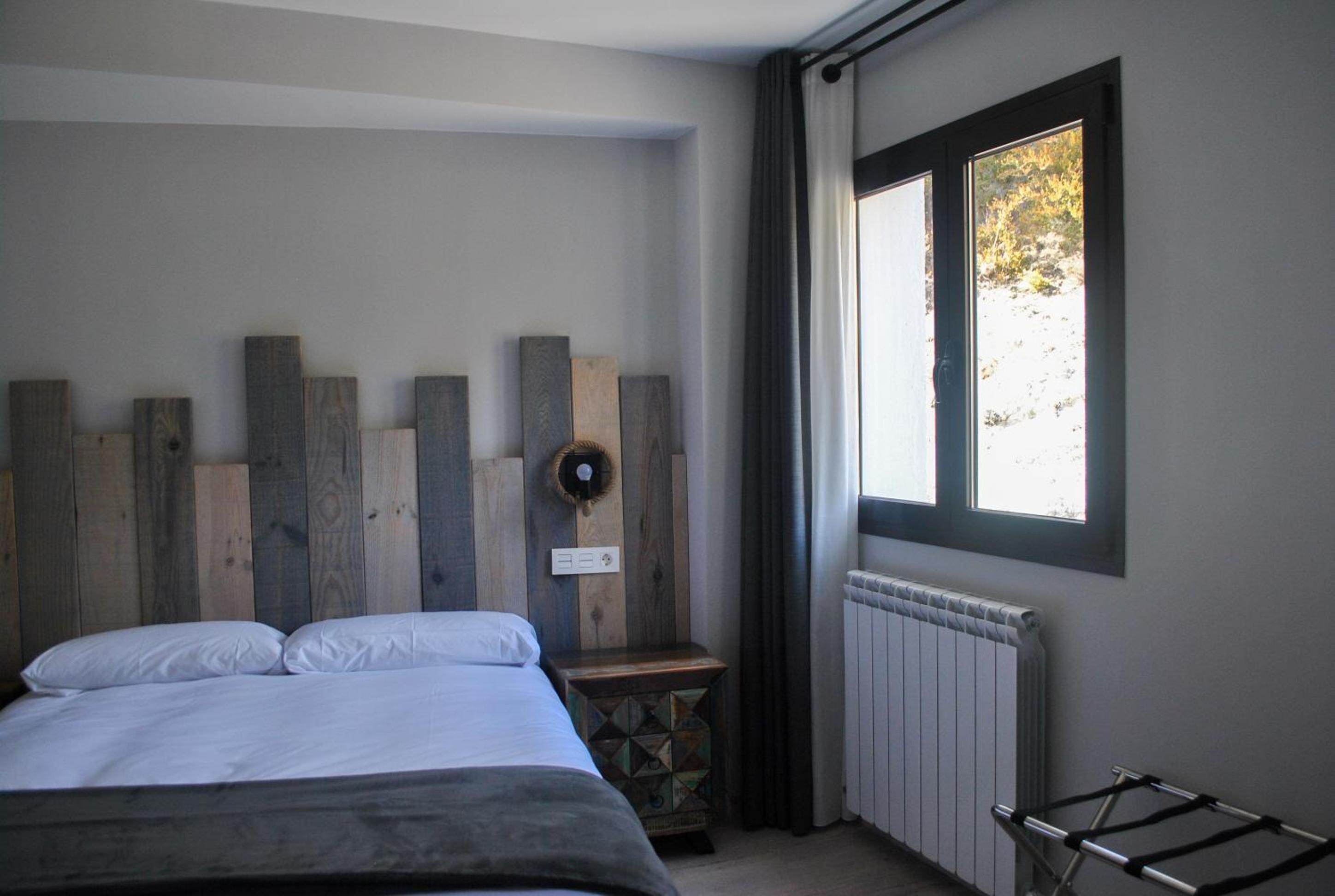 Apartment with Terrace - Photo 7