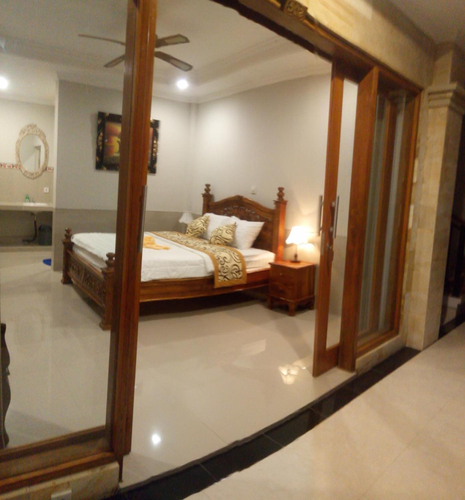 Deluxe Room - Photo 16