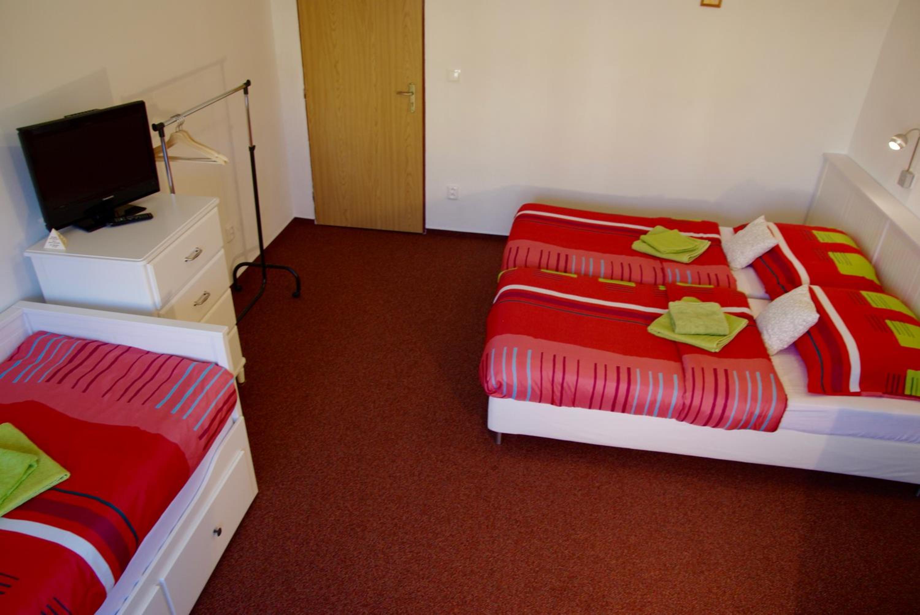 Family Room - Photo 22