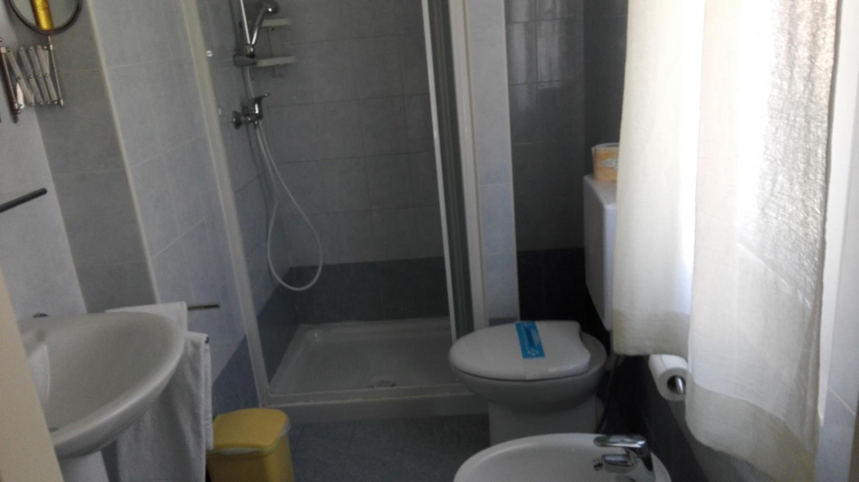 Triple Room with Balcony - Photo 2