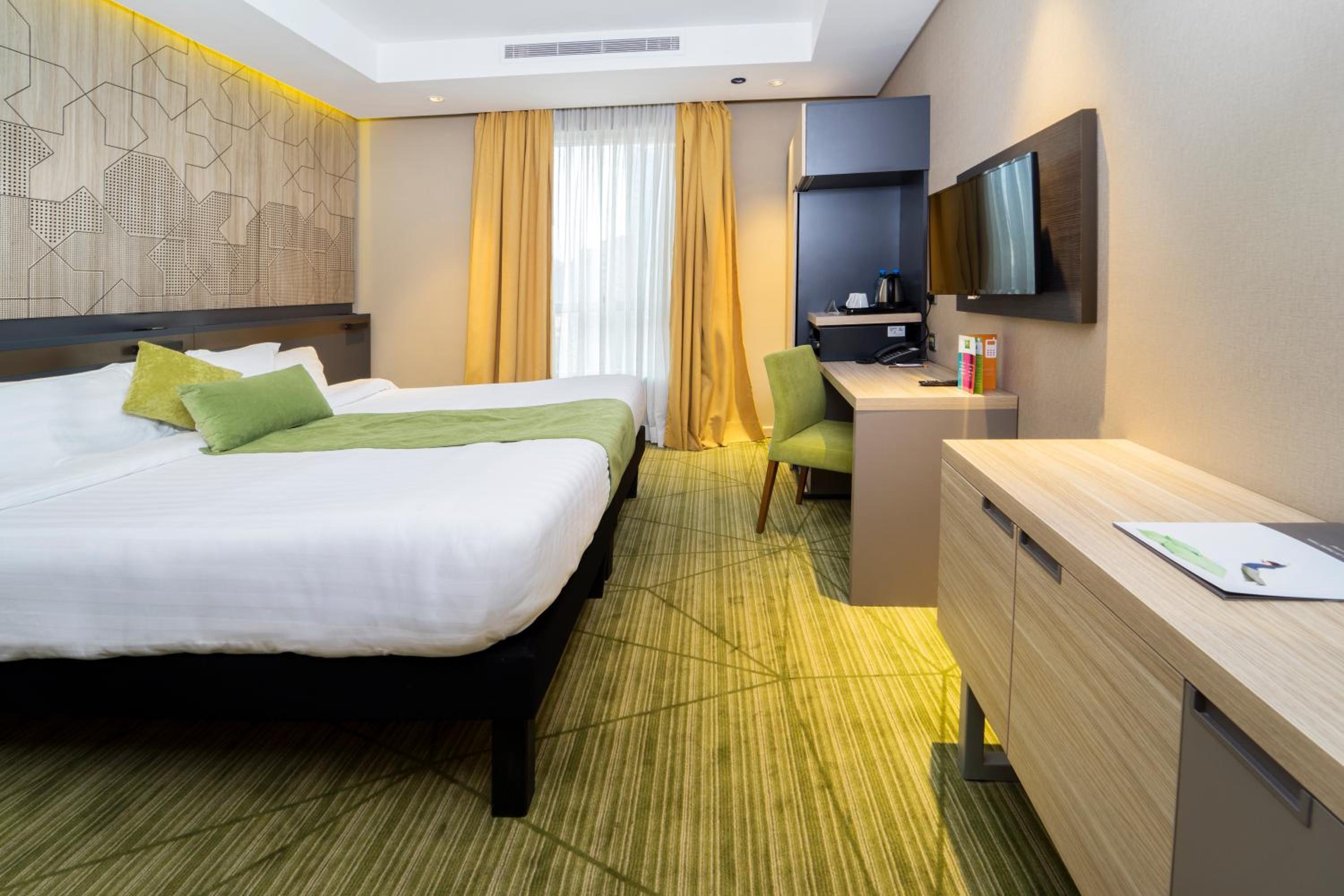 Standard Double Room - Photo 8