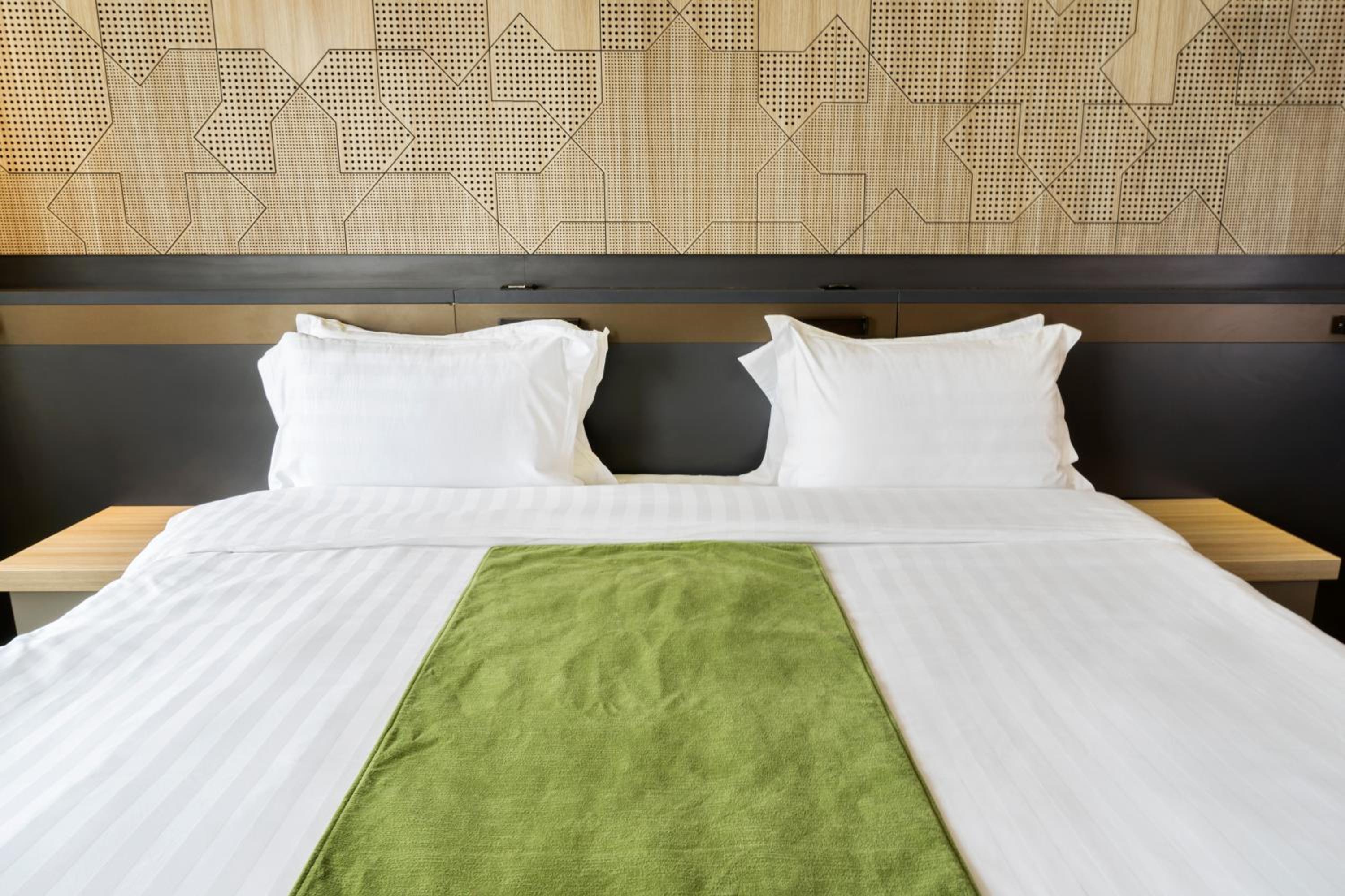 Standard Double Room - Photo 9