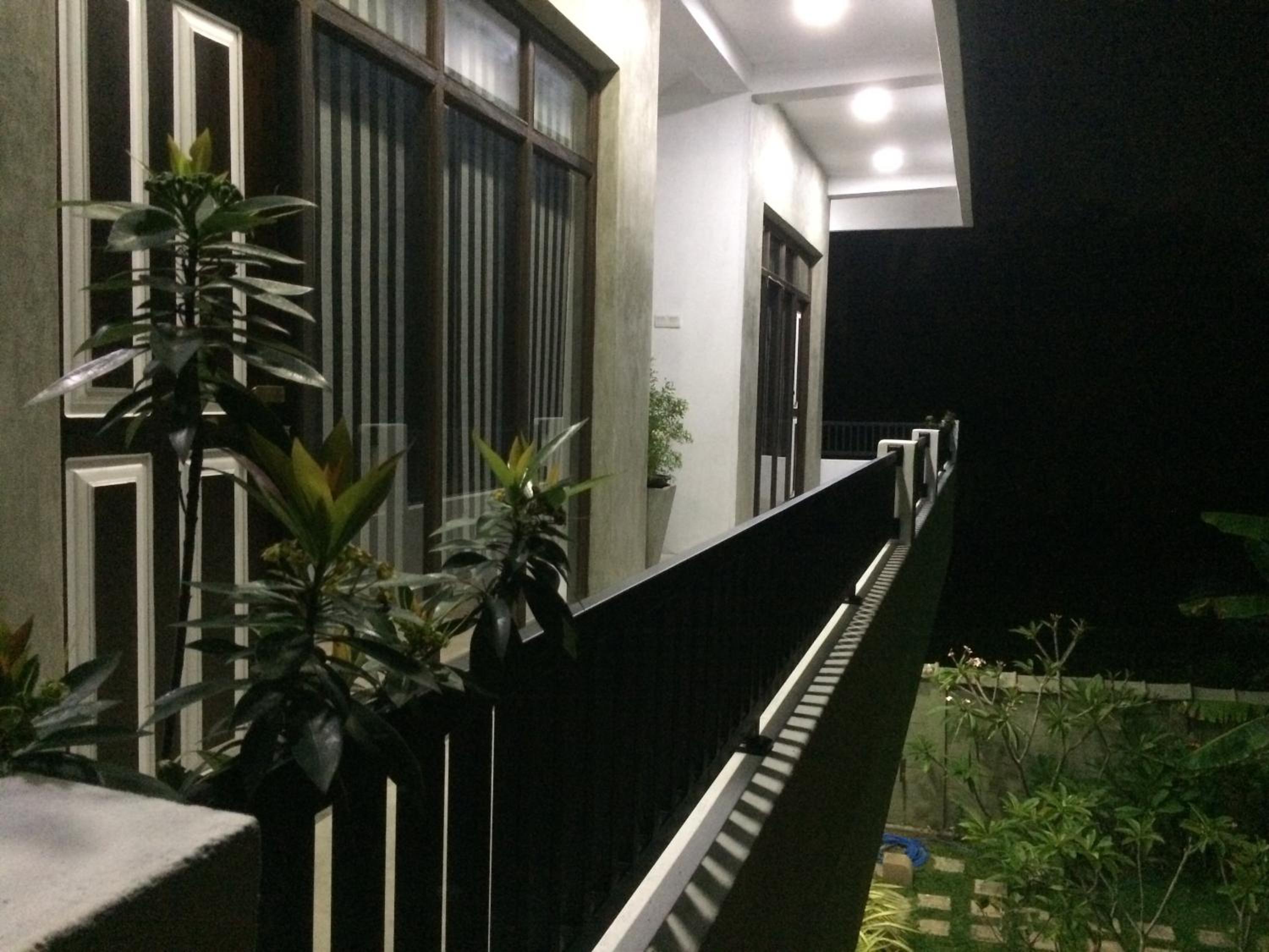 Deluxe Triple Room with Balcony & Canal View photo 1