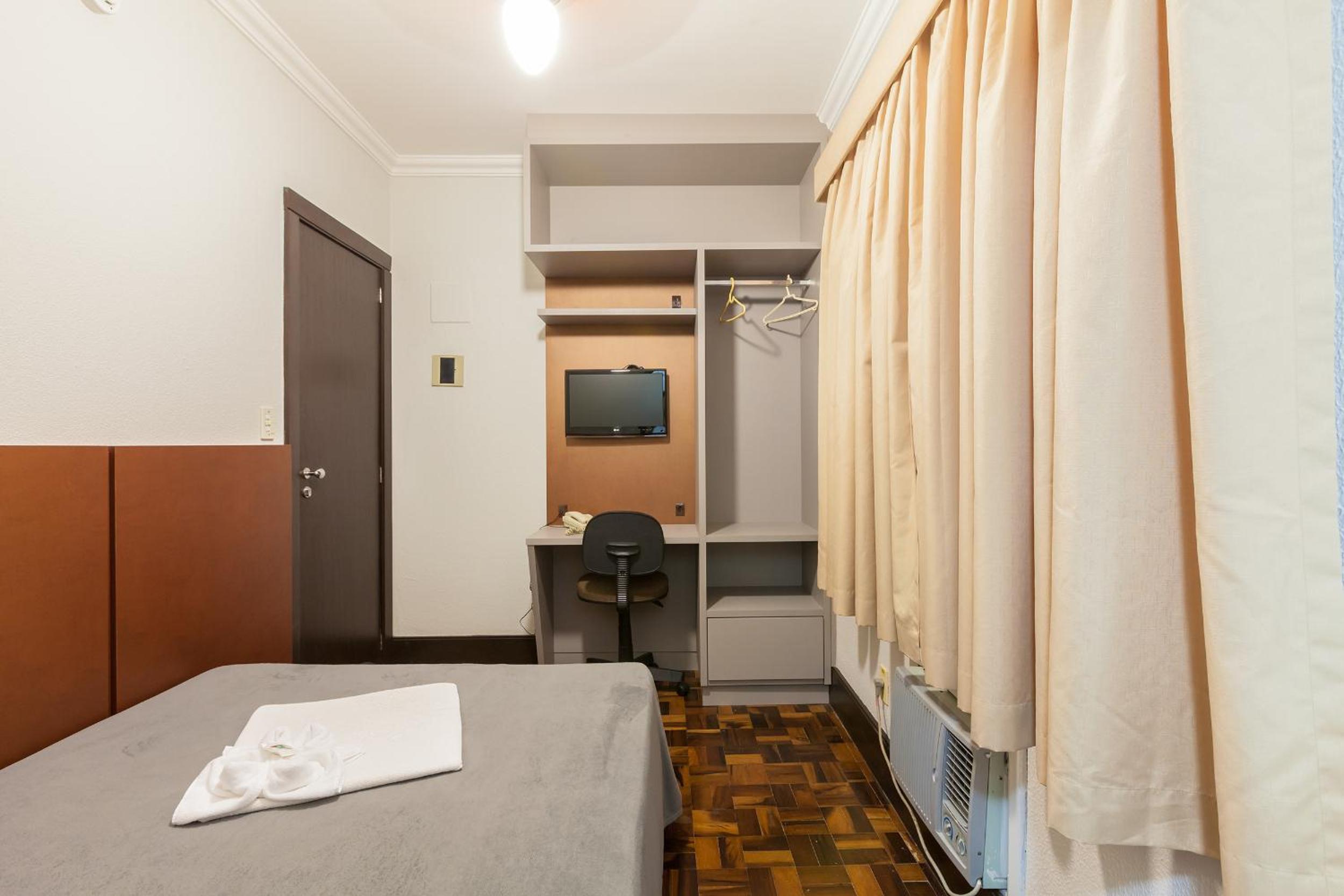 Standard Double Room photo 3