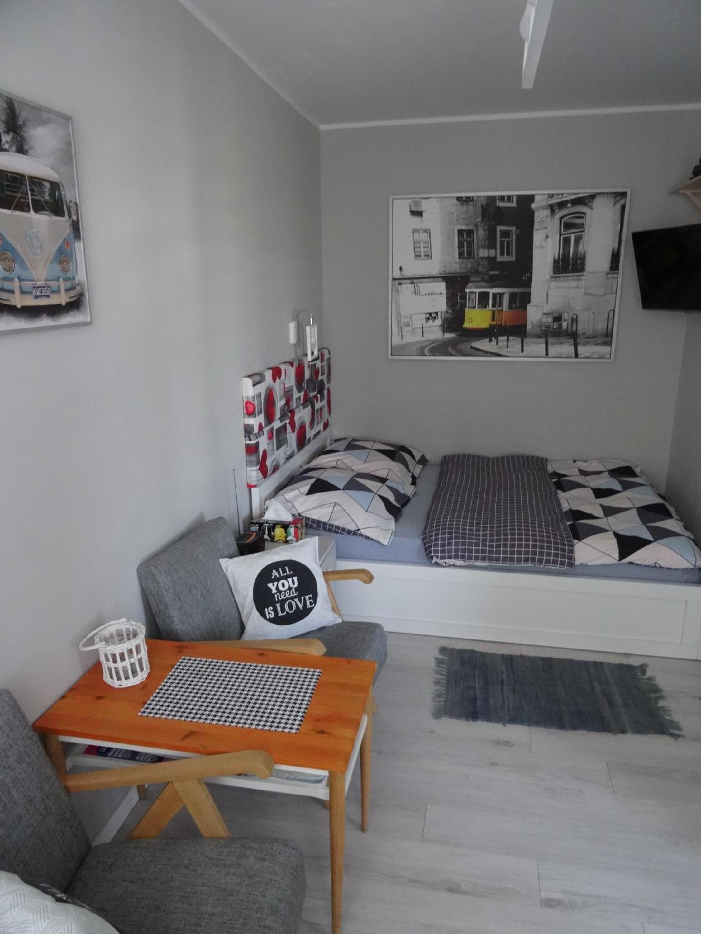 Studio Apartment - Photo 5
