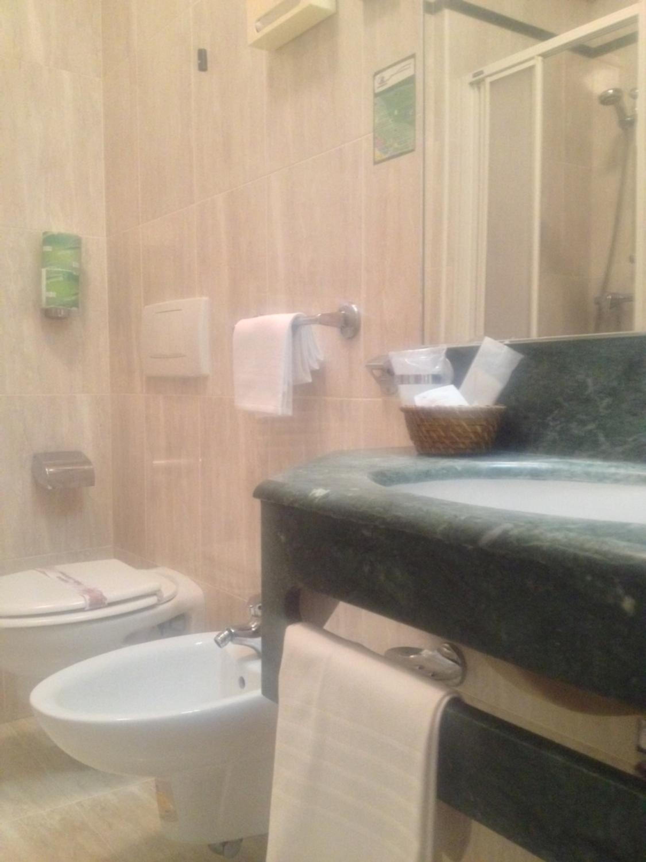 Classic Double Room - Photo 6
