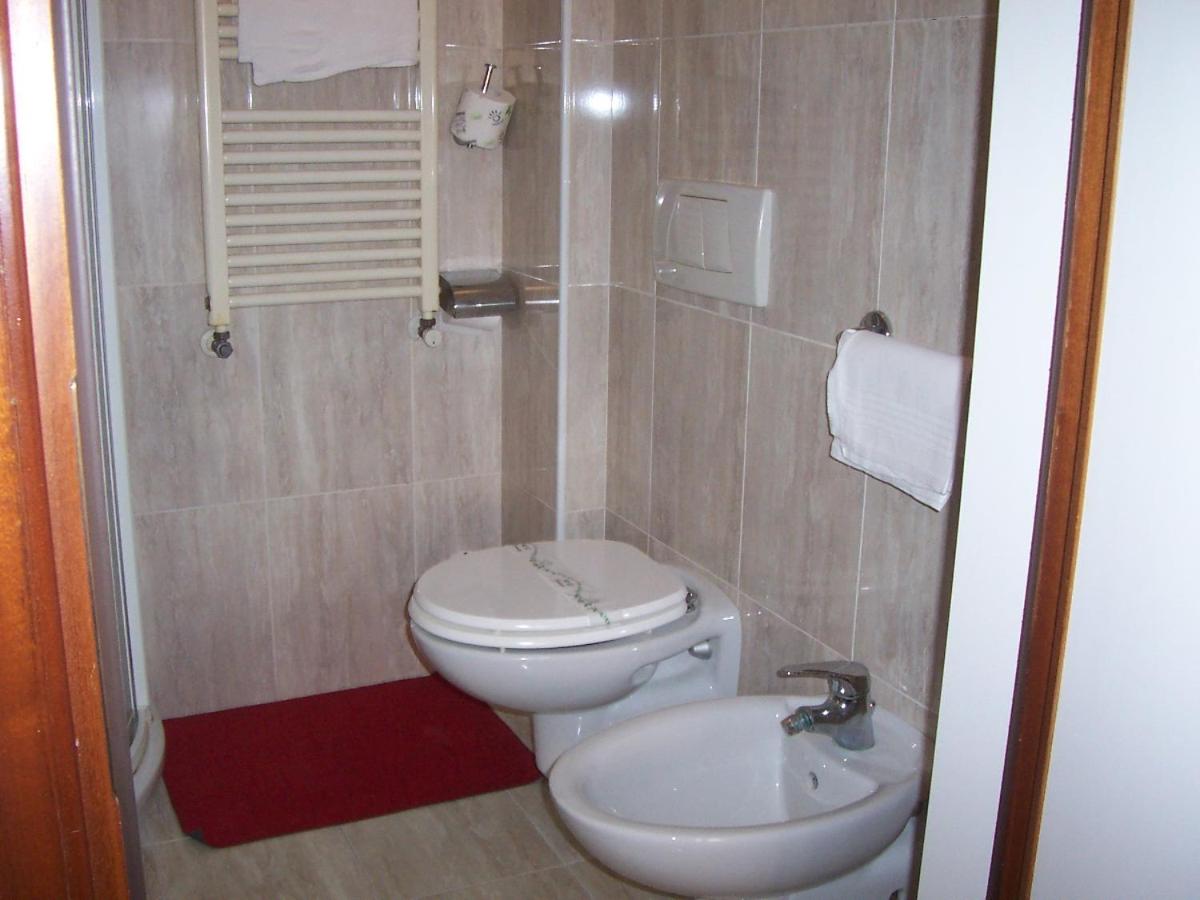 Classic Double Room - Photo 5