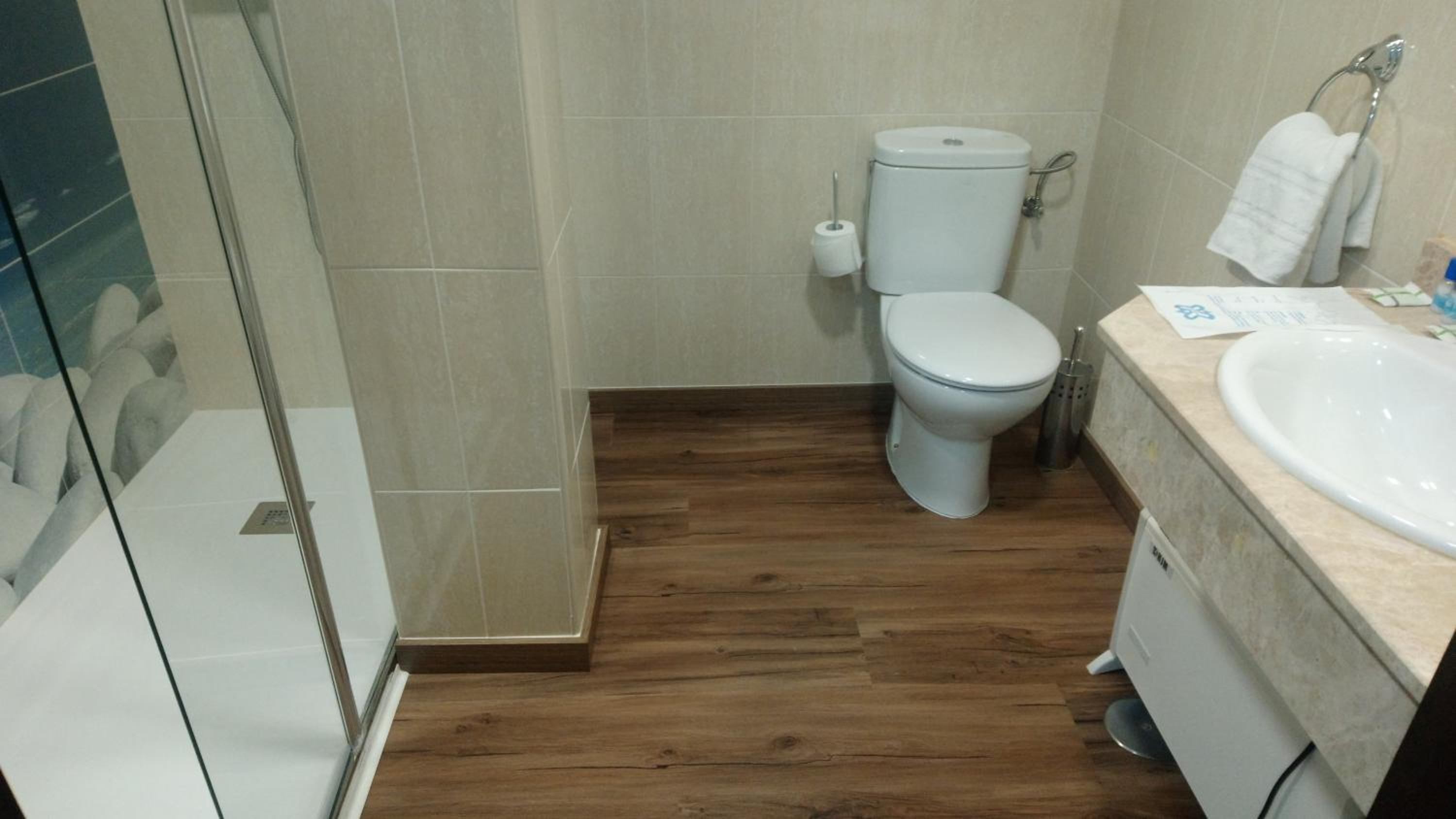 Standard Double Room photo 3