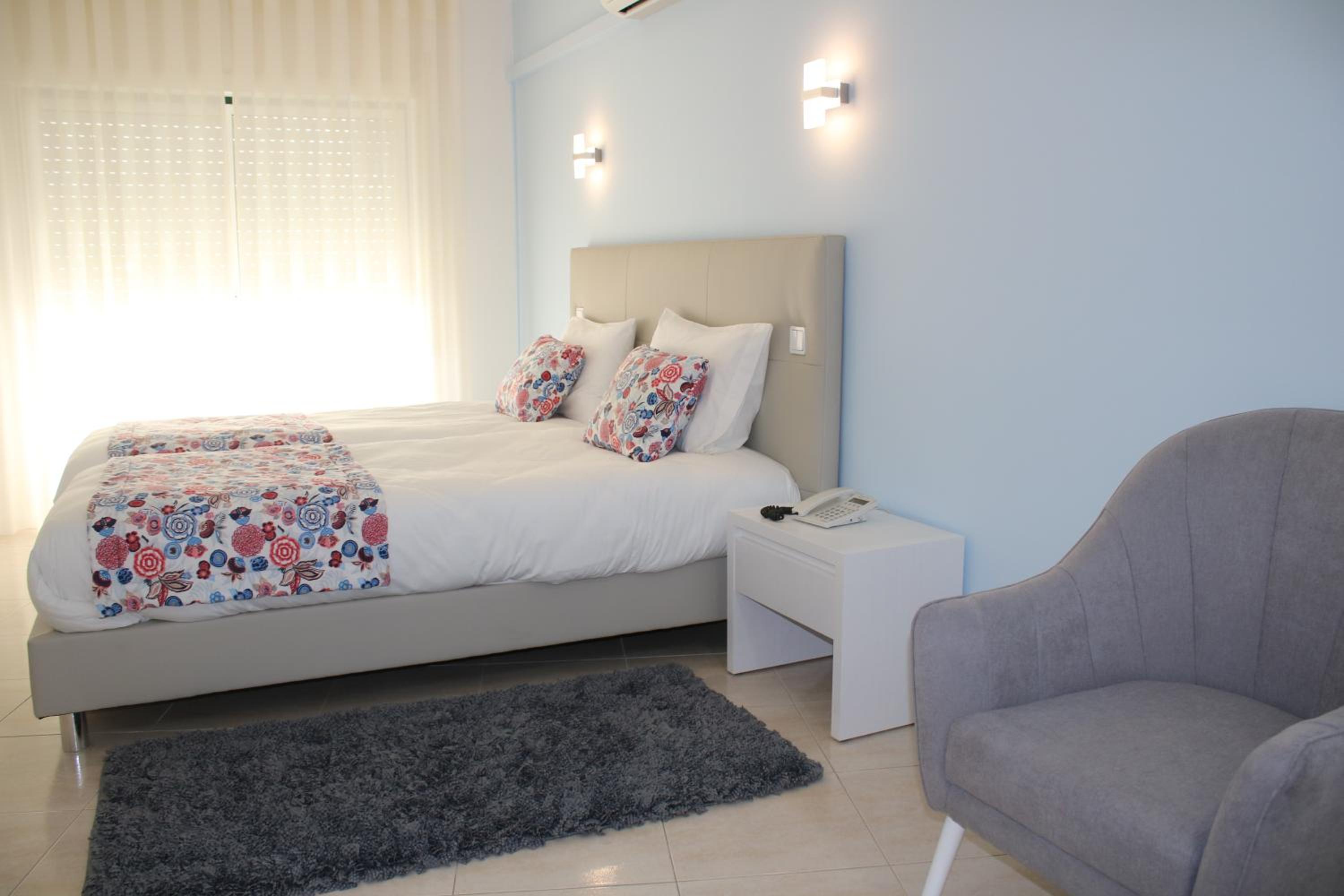 Double or Twin Room - Photo 6