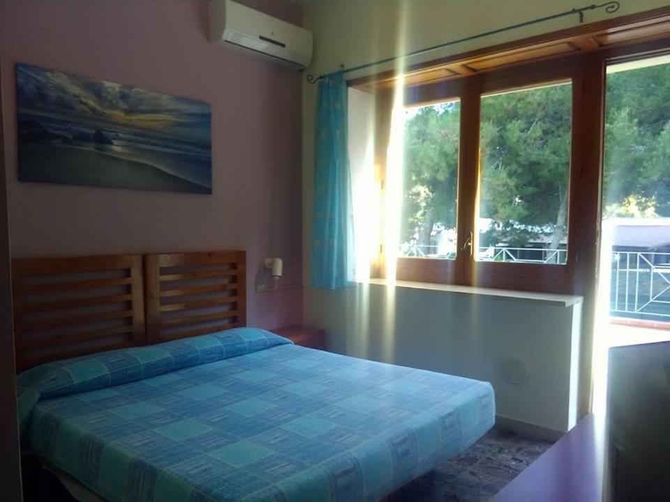 Standard Double Room with Garden View
