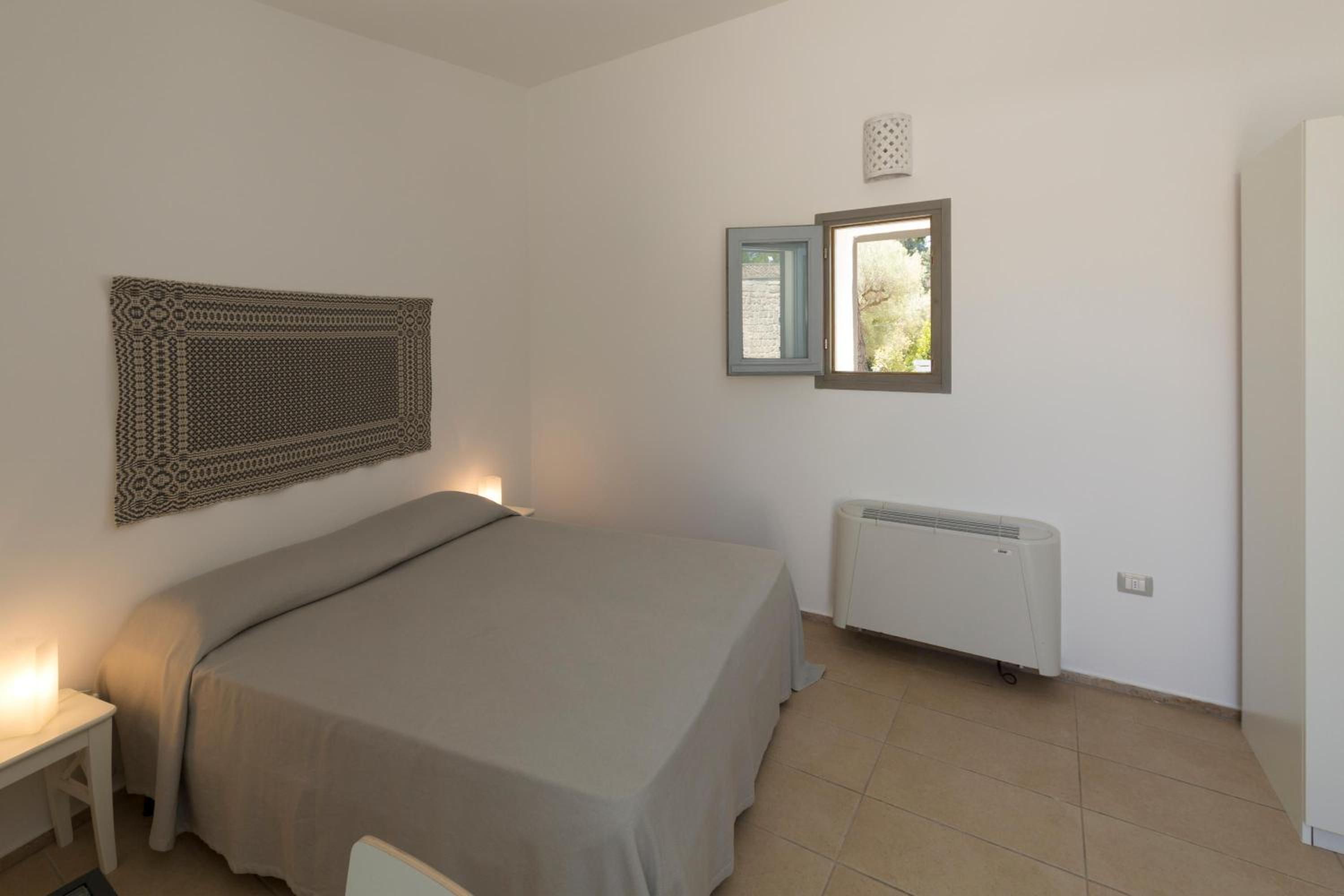 Double Room - Photo 2