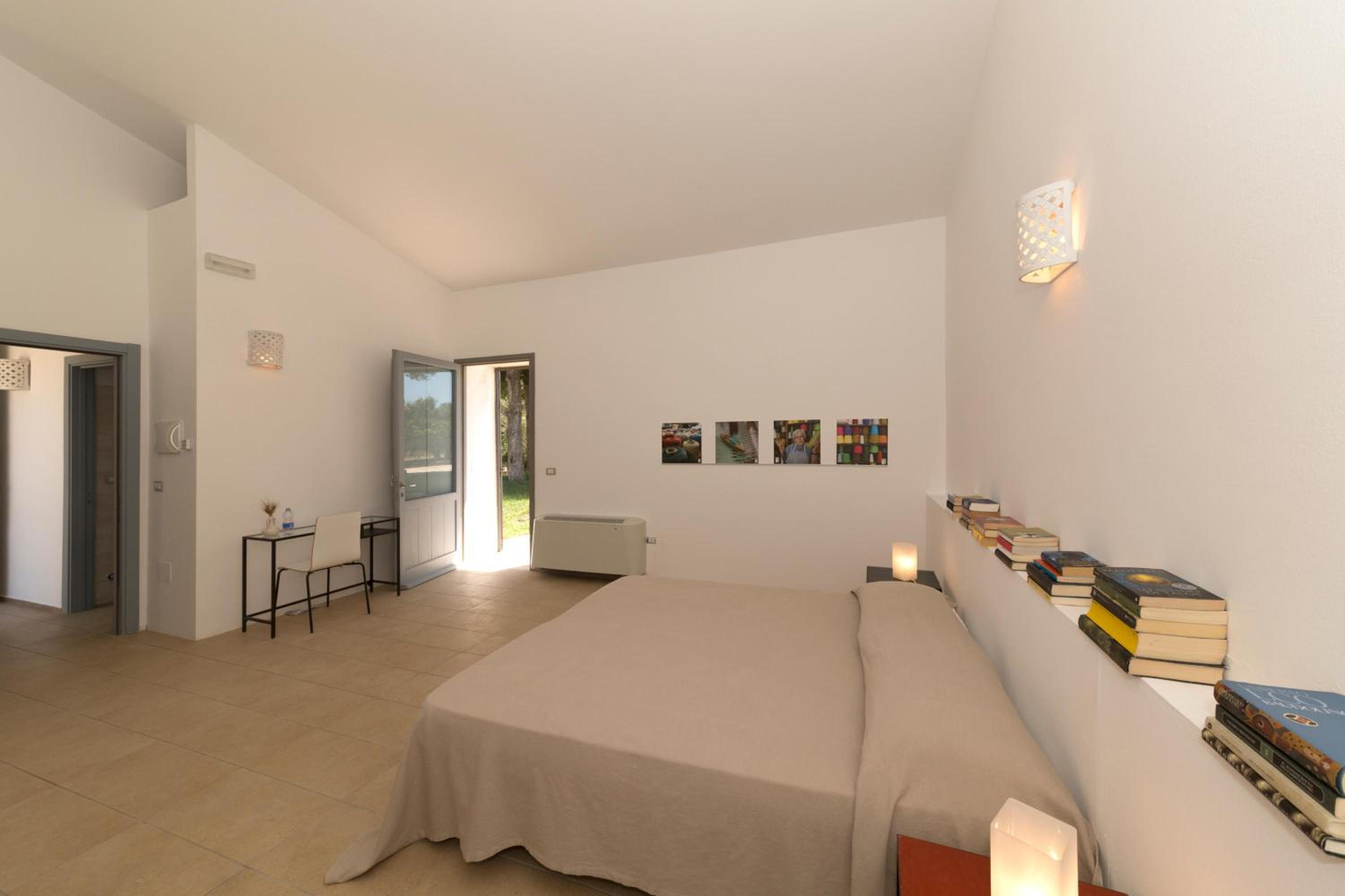 Double Room with Extra Bed - Photo 15
