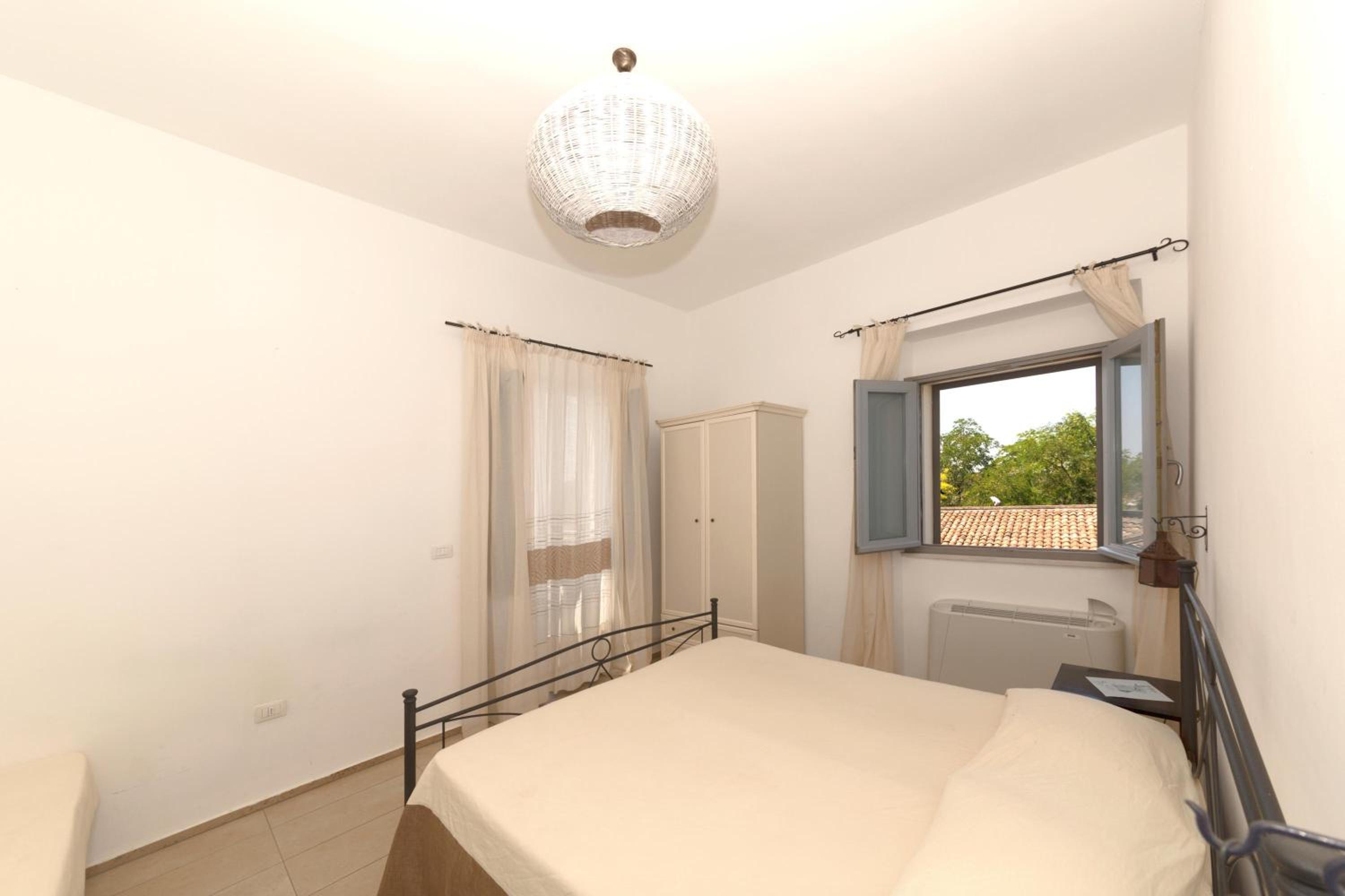One Bedroom Apartment
