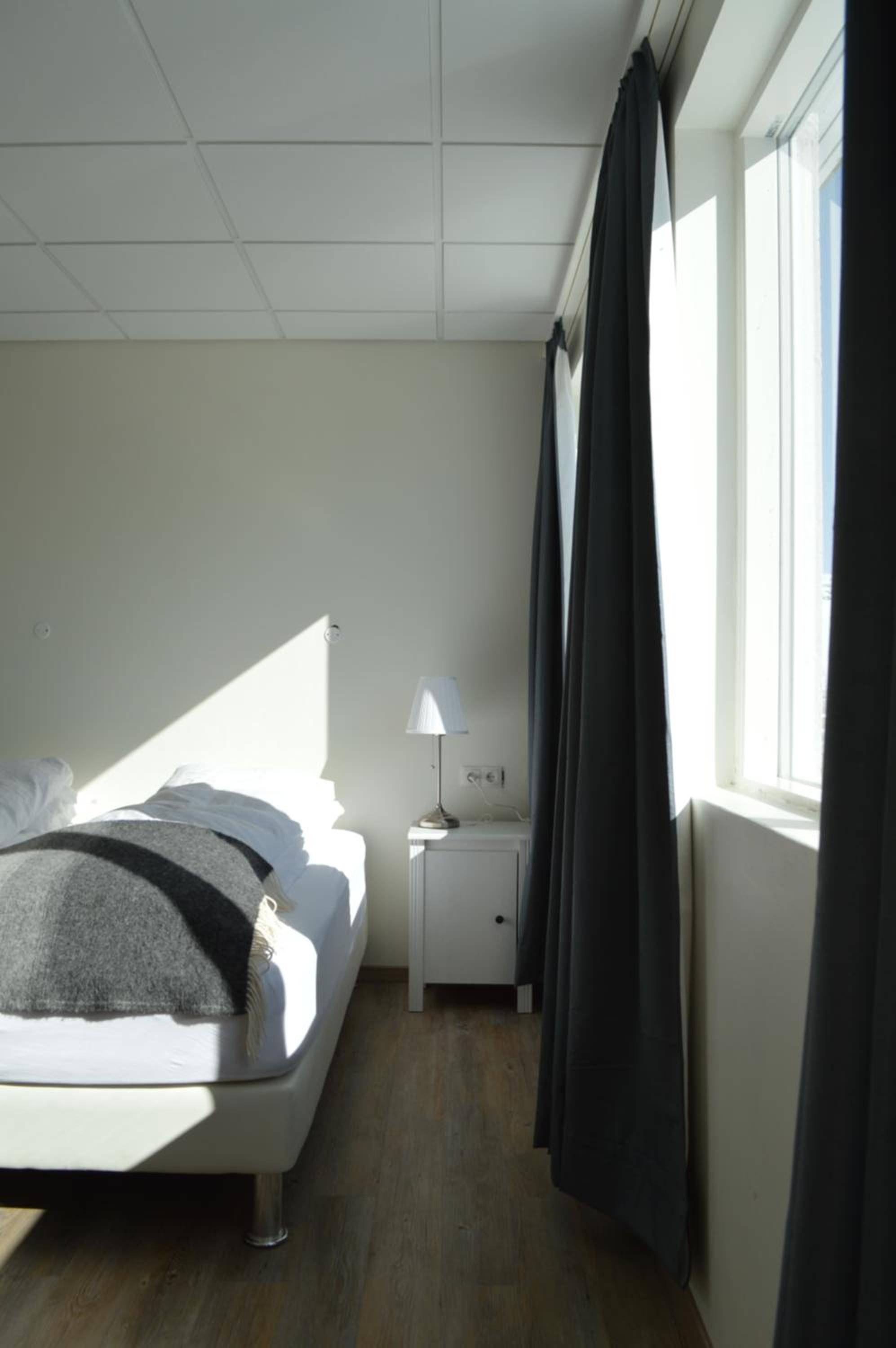 Double or Twin Room with Private Bathroom - Photo 3
