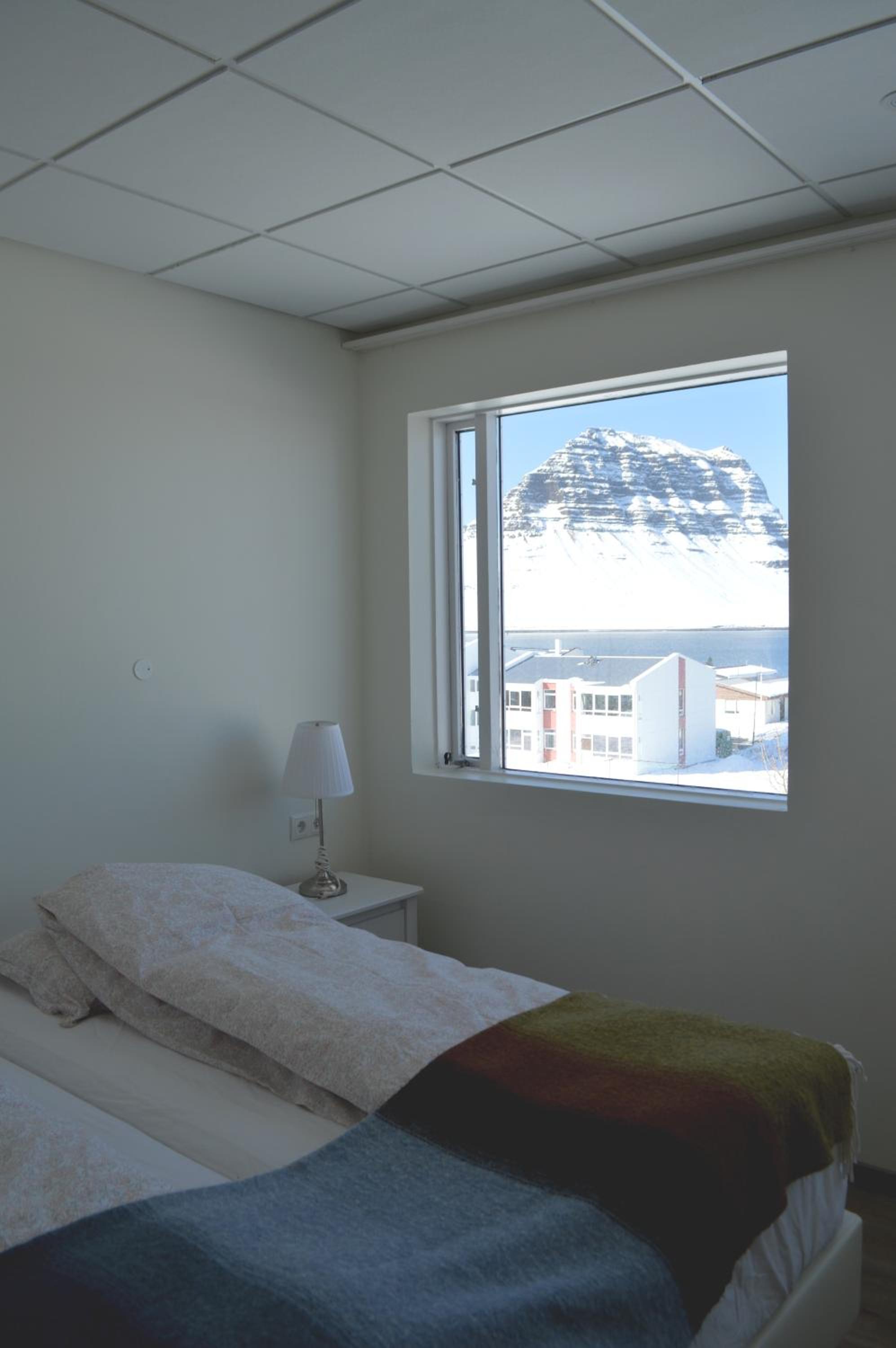 Double or Twin Room with Private Bathroom - Photo 10