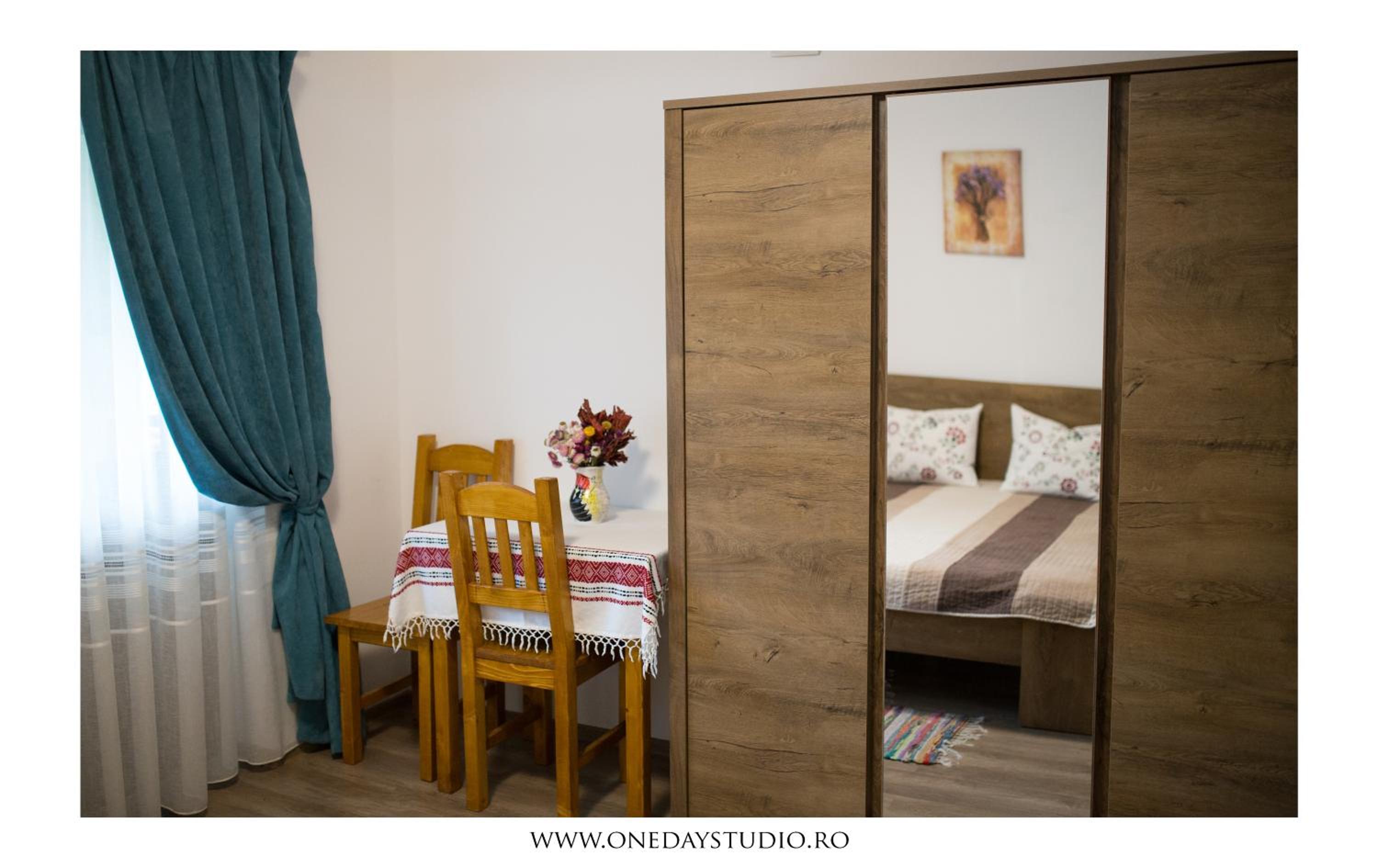 Double Room with Private Bathroom - Photo 45
