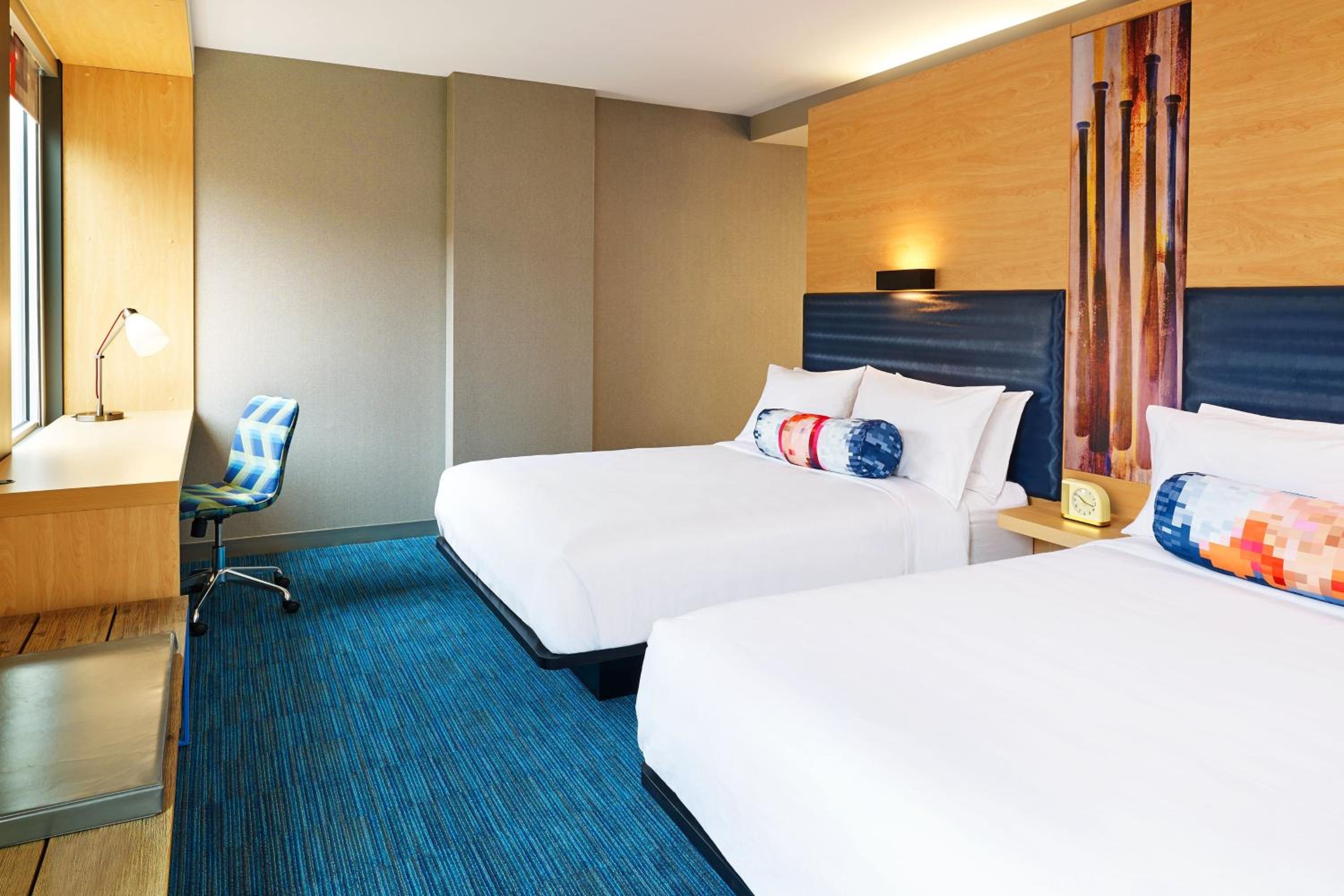 Queen Room with Two Queen Beds and Bathtub - Mobility Access/Hearing Accessible