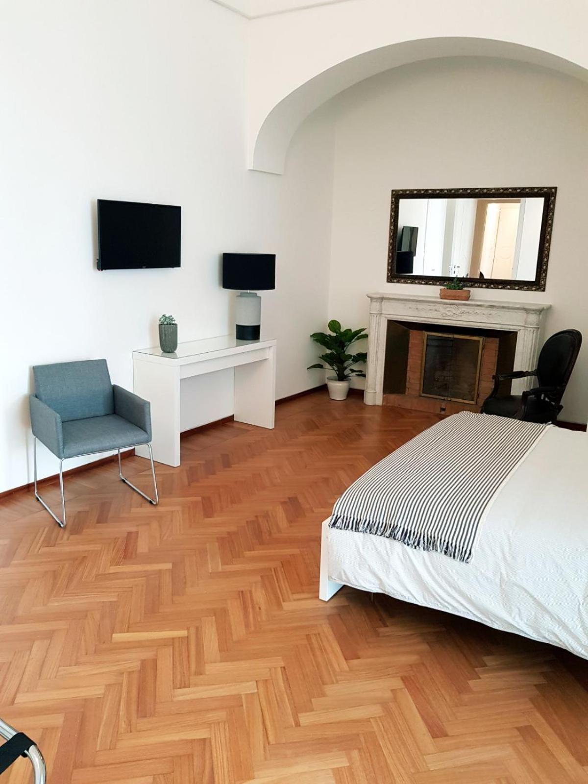 Queen Room with Garden View photo 3