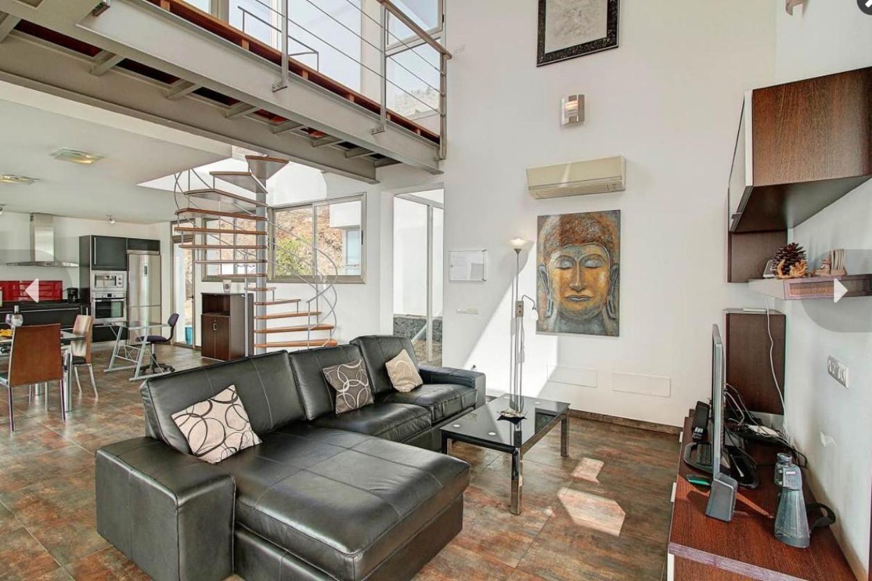 Villa con piscina privada